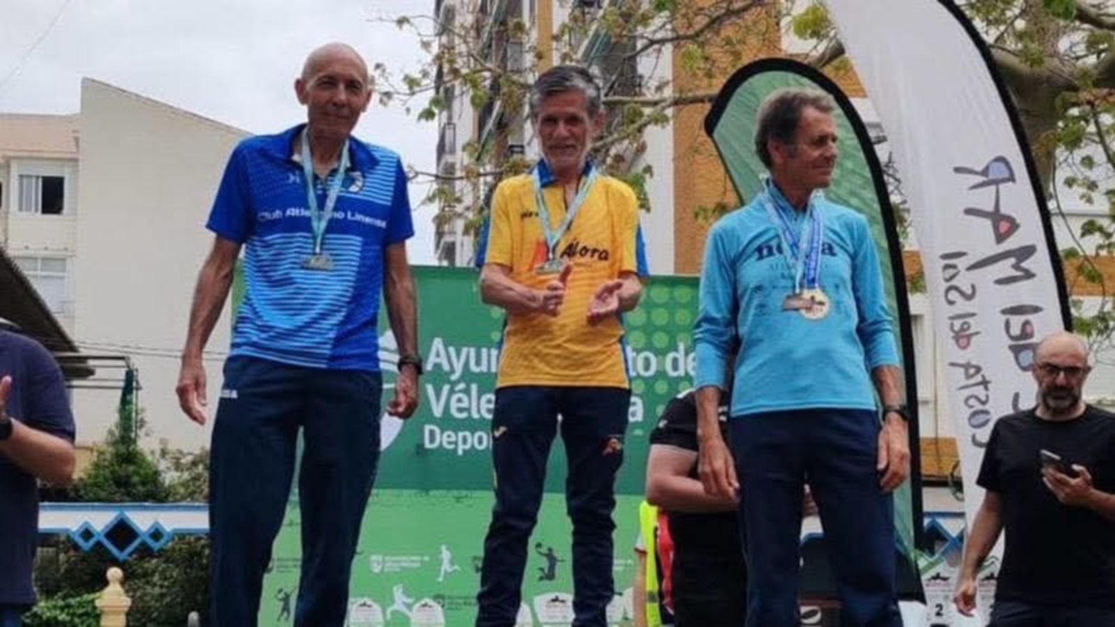 El podio de la categoría +70, con Manolo Rodríguez a la izquierda