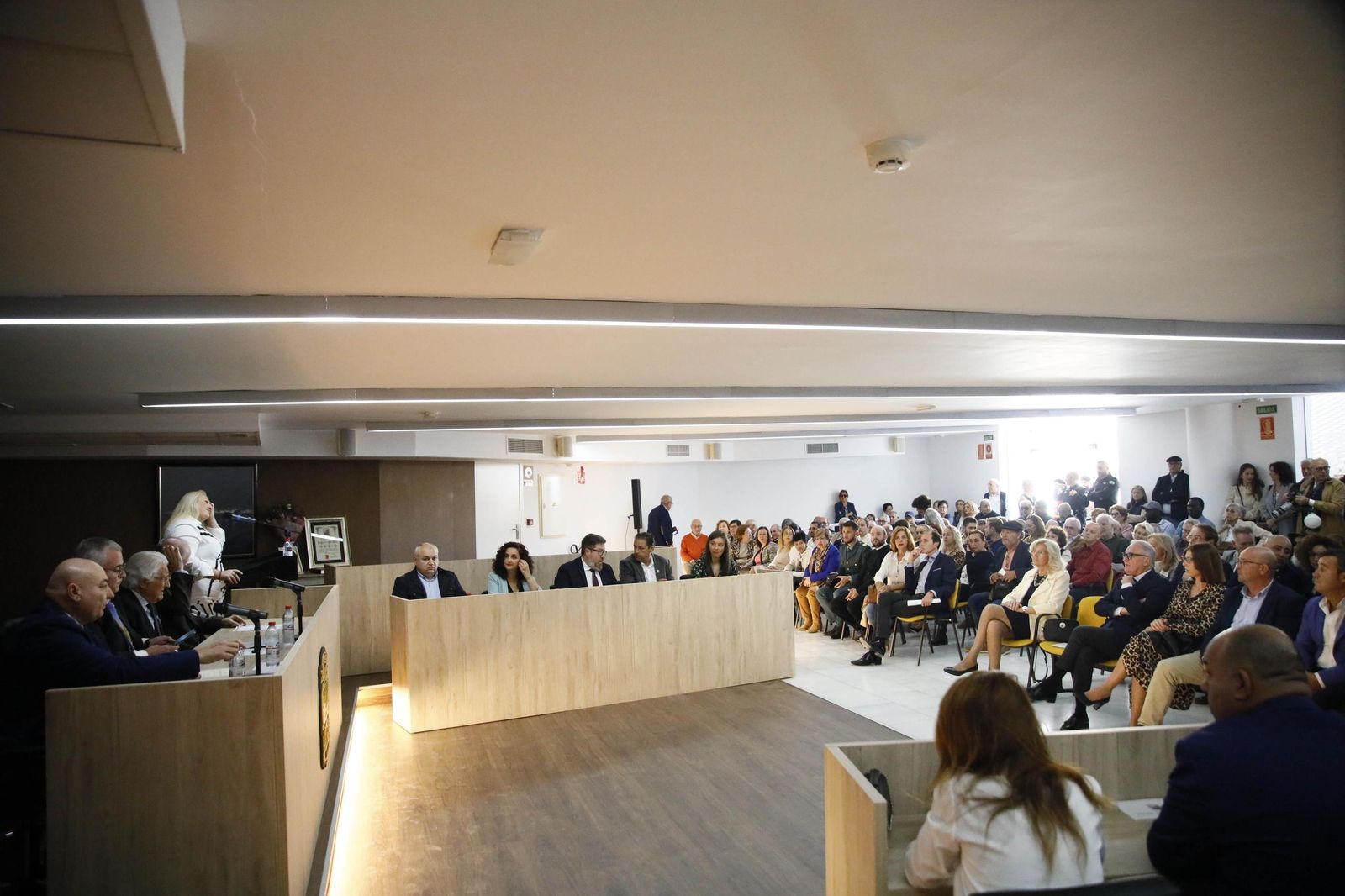 Las imágenes del nombramiento de hijo predilecto de Garrucha a José María Martínez de Haro