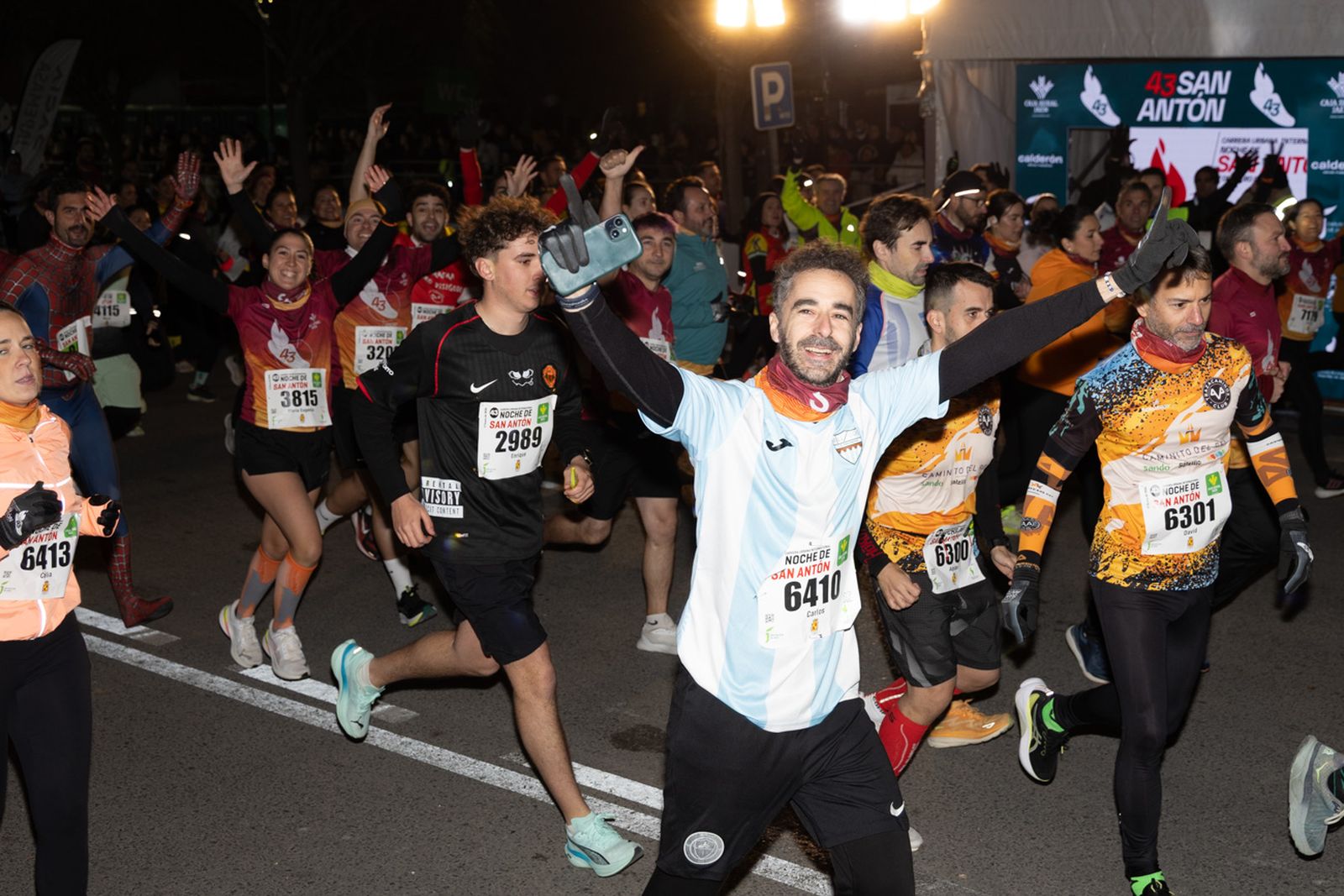 Encuéntrate en la salida de la Carrera de San Antón 2026, en imágenes (3)