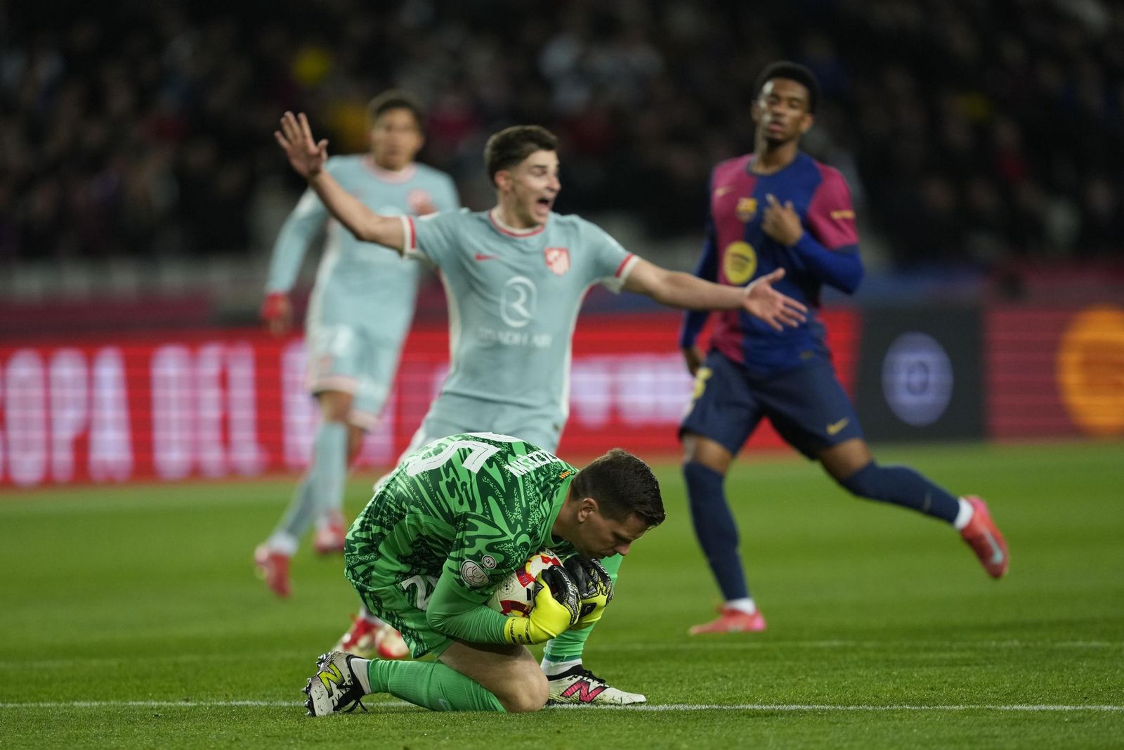 Las fotos del espectacular Barcelona - Atlético de Madrid