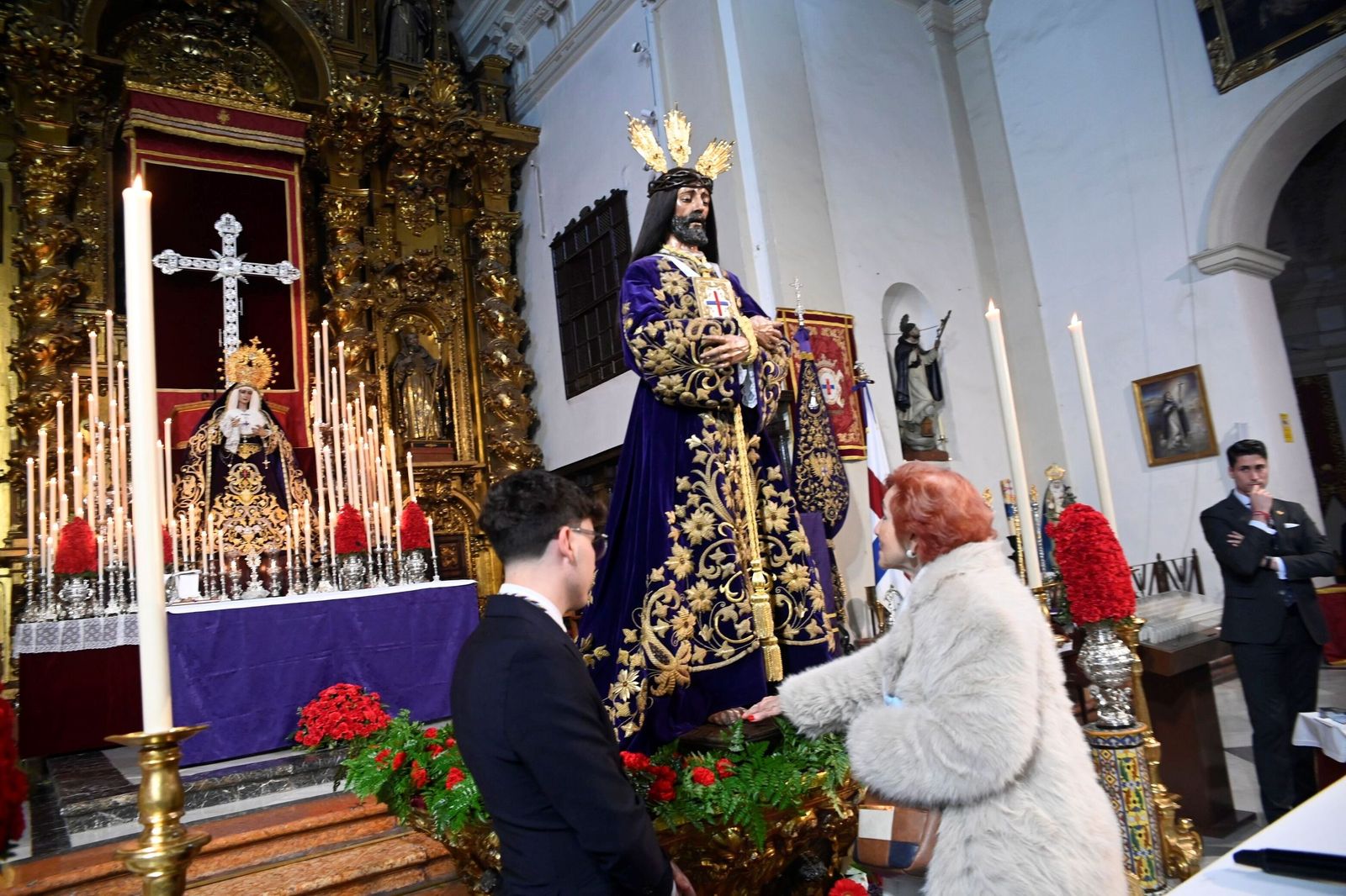 El besapiés del Señor de Córdoba, en imágenes
