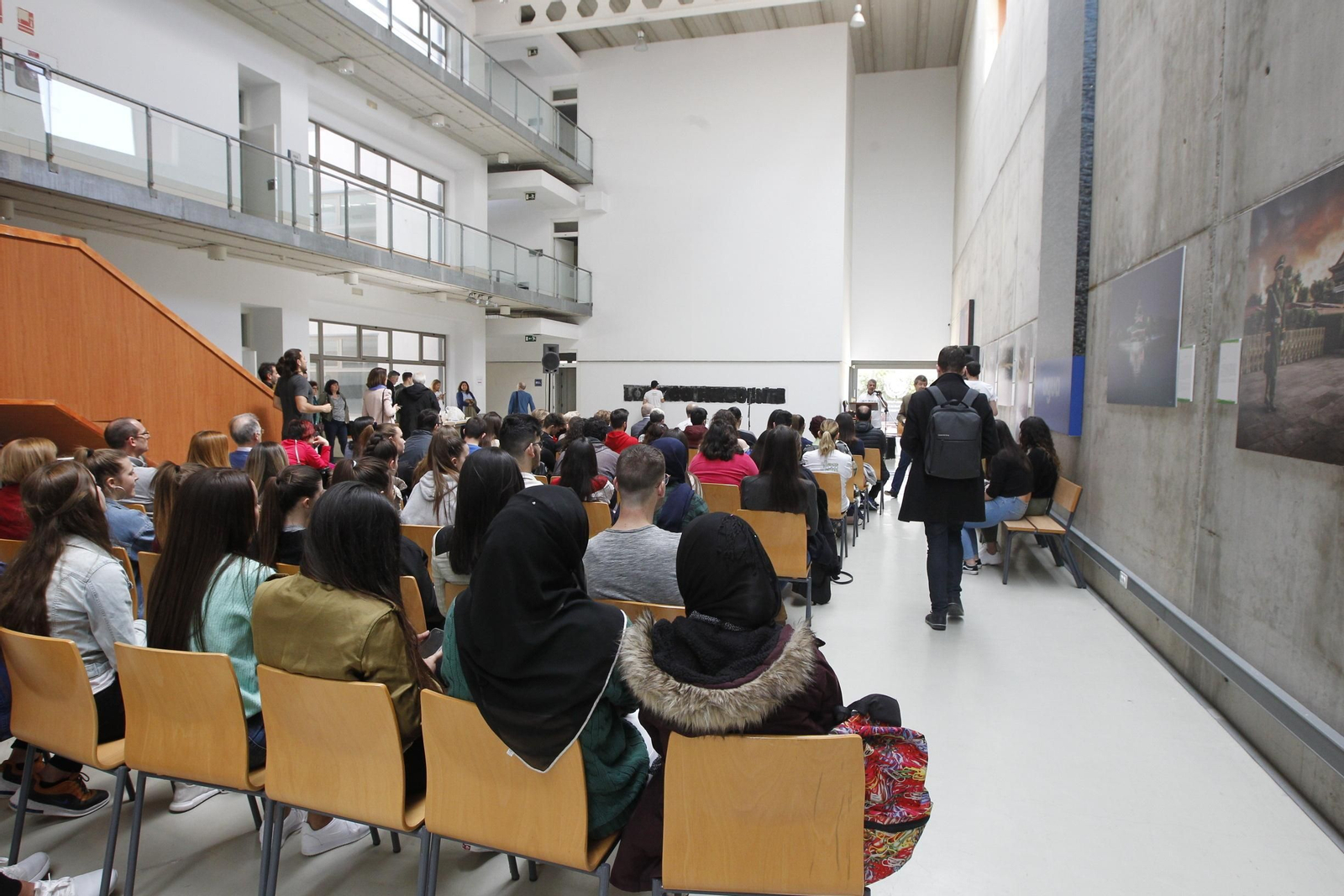 Fotos mural reivindicativo enfermedades raras Universidad de Almería-UAL