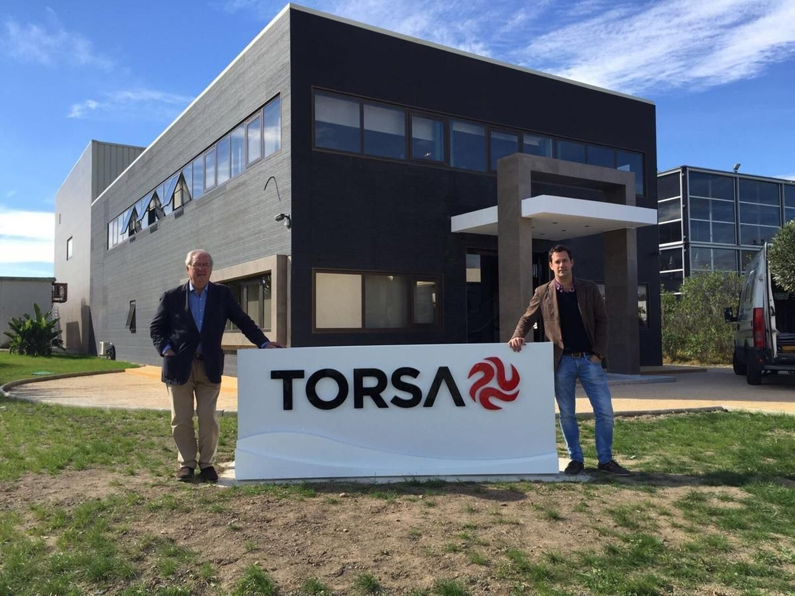 Mariano Barroso y su hijo, del mismo nombre, son los impulsores de esta compañía, cuya sede está en el PTA.