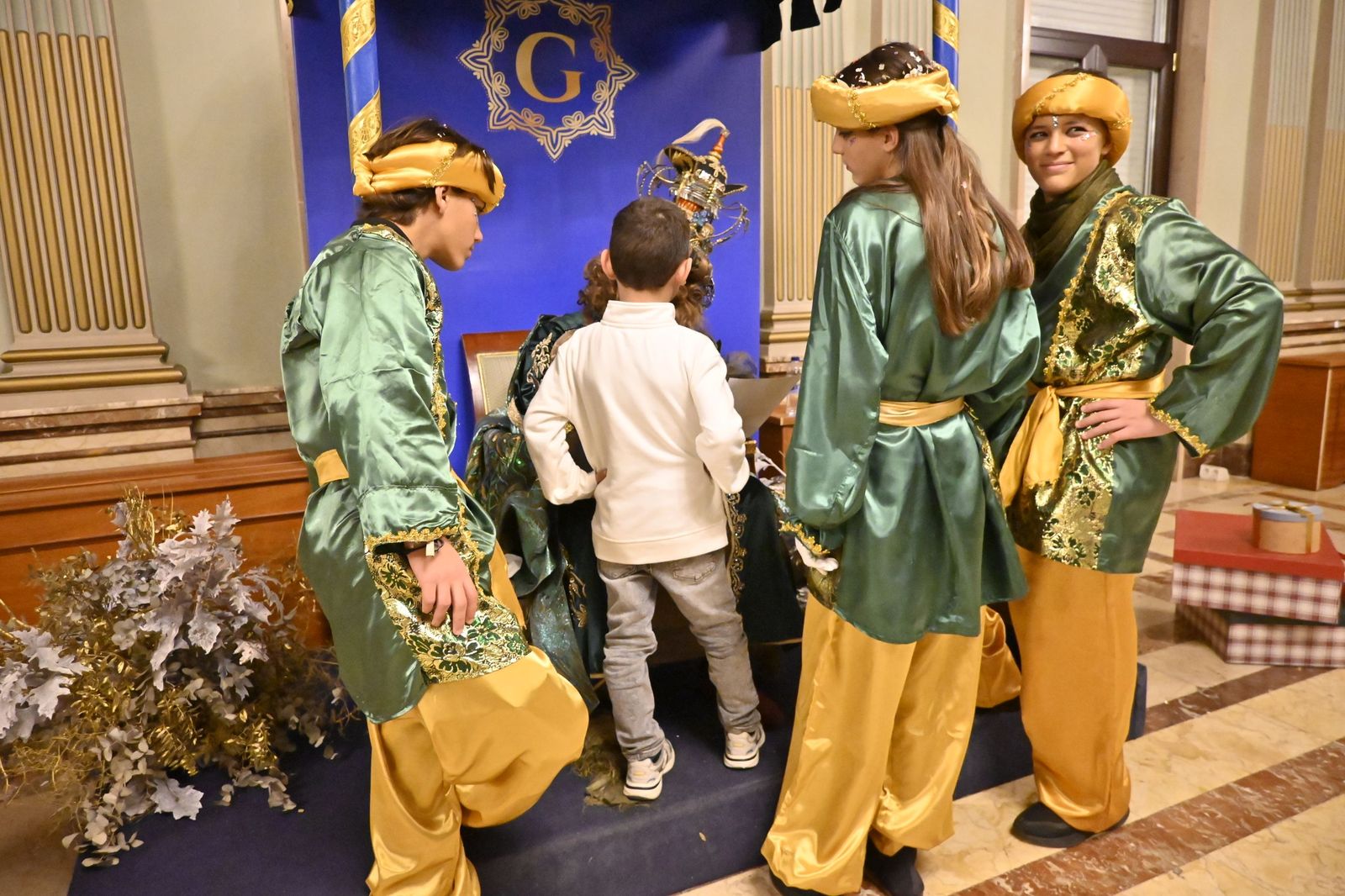 Las fotografías de la entrega de cartas a los Reyes Magos en Huelva