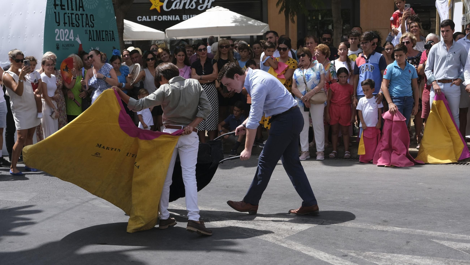 Exhibición de toreo de salón de la Escuela Taurina de Almería, en imágenes