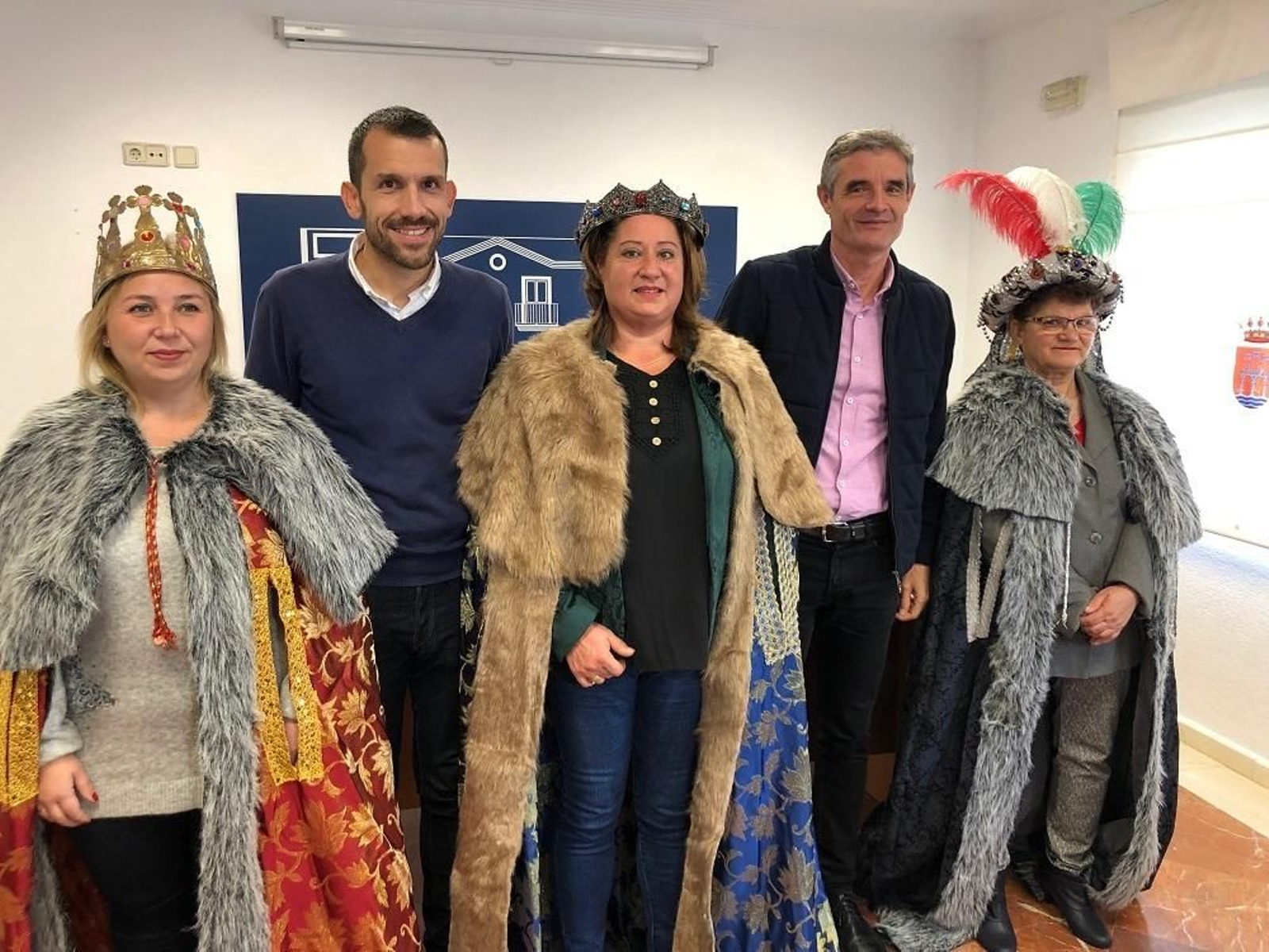 Las tres mujeres que encarnarán a los Reyes Magos, en Jédula.