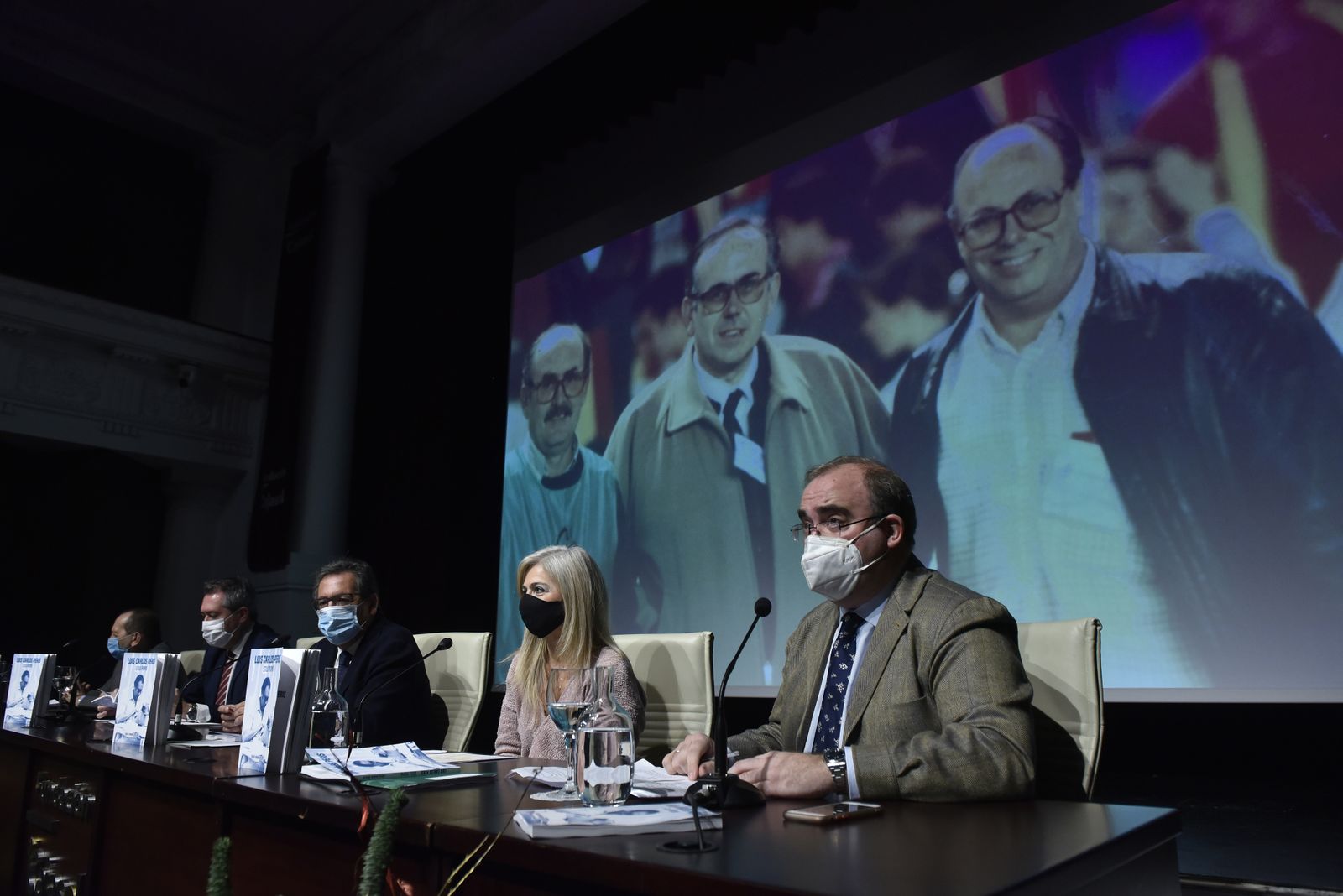 La presentación del libro de Carlos Navarro, sobre Luis Carlos Peris en imágenes