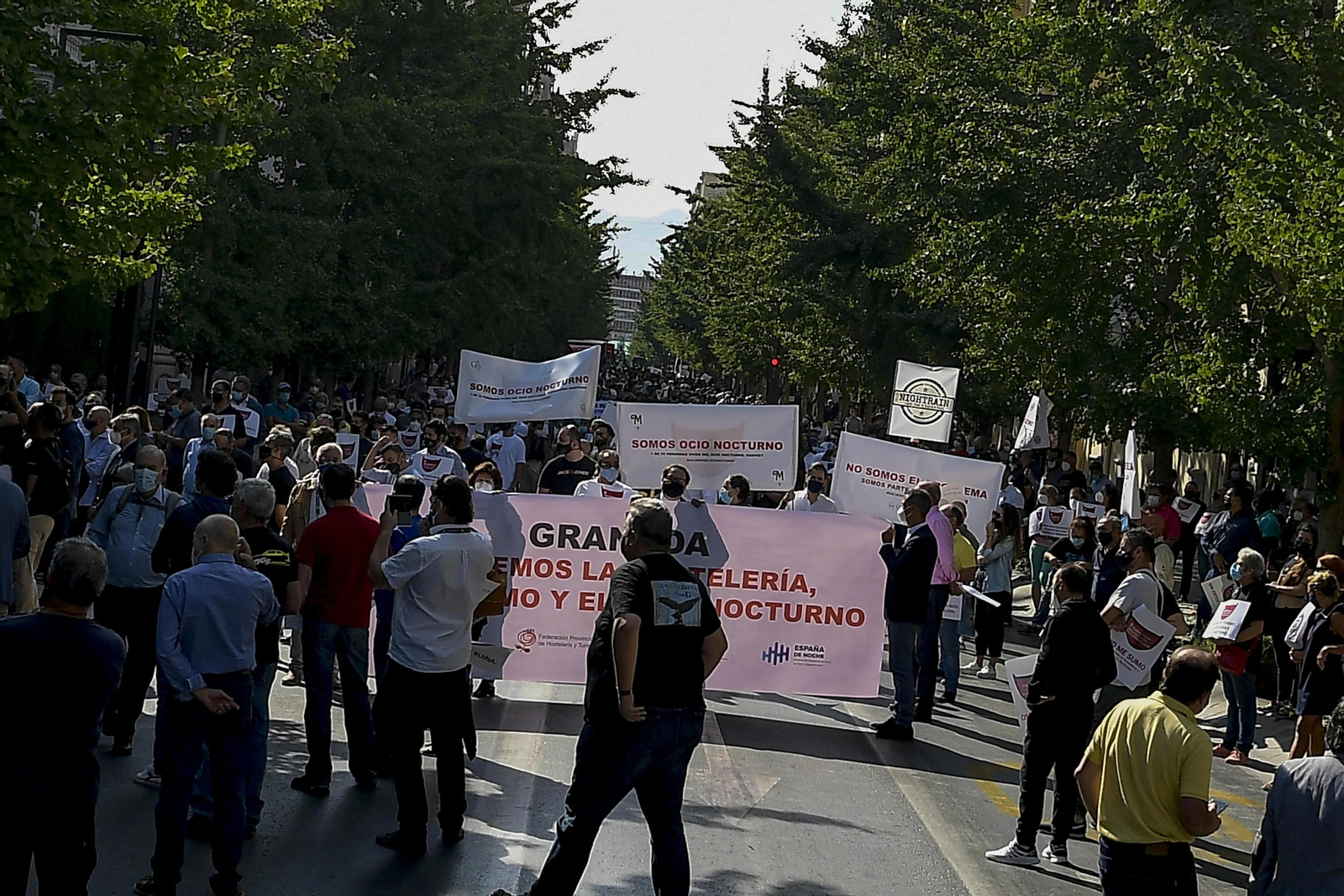 Fotos: El turismo se manifiesta en Granada