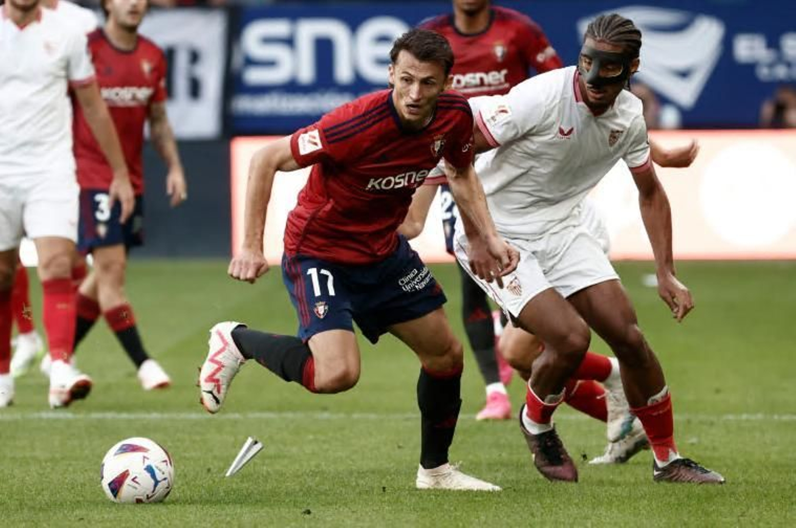 Budimir pugna con Badé.