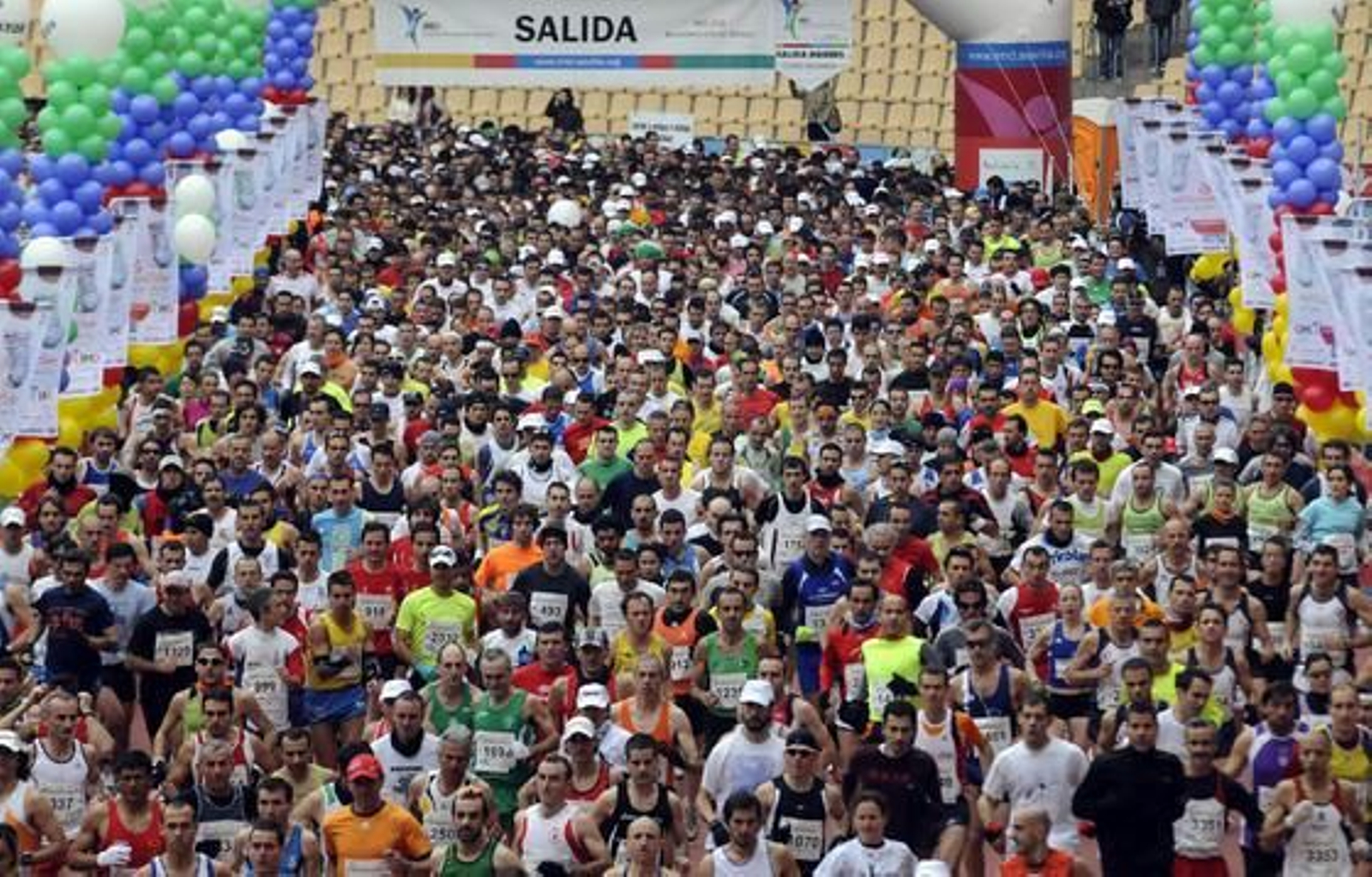 Imagen de la salida en el estadio Olímpico. /Juan Carlos Vázquez
