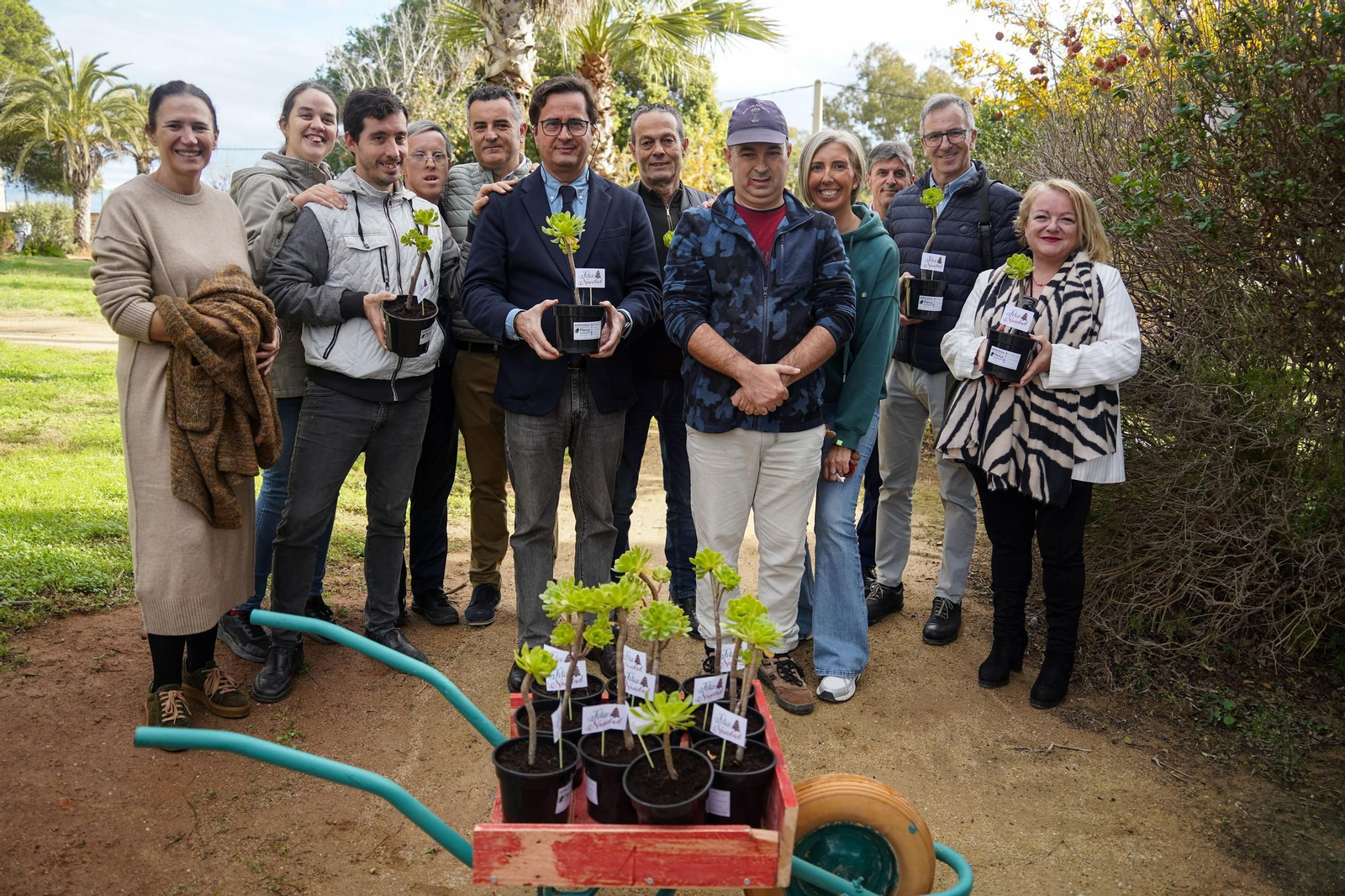 Firma del convenio entre el Ayuntamiento de El Ejido y Asprodesa.
