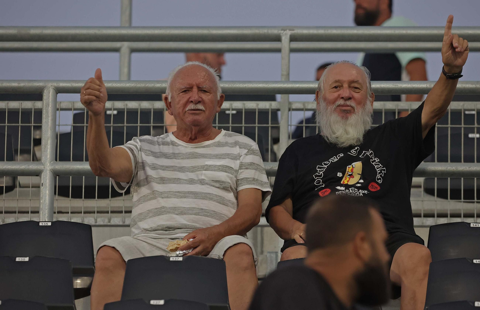 Búscate durante el Betis - Cádiz