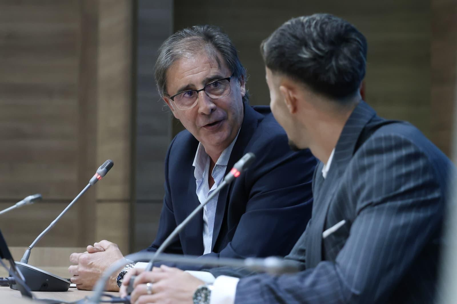 Los jugadores del Málaga CF y su familia arropan a David Larrubia