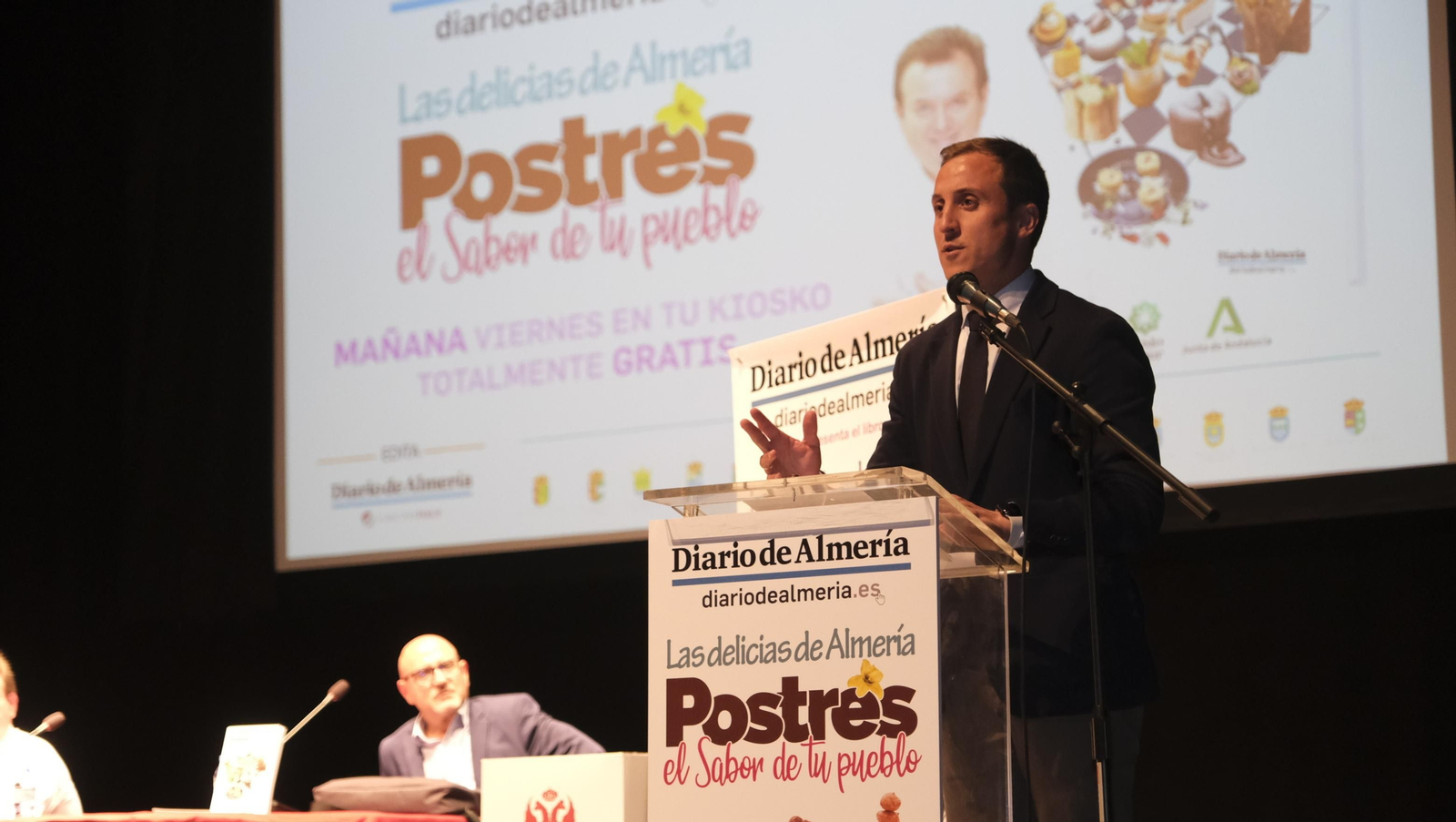 La presentación del libro de postres de Antonio Carmona, en imágenes