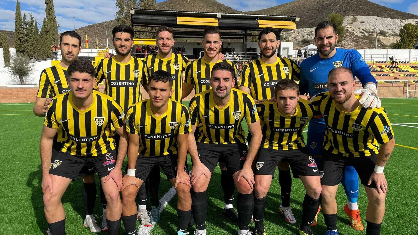 Once del Cantoria en su partido frente al Churriana de la Vega.