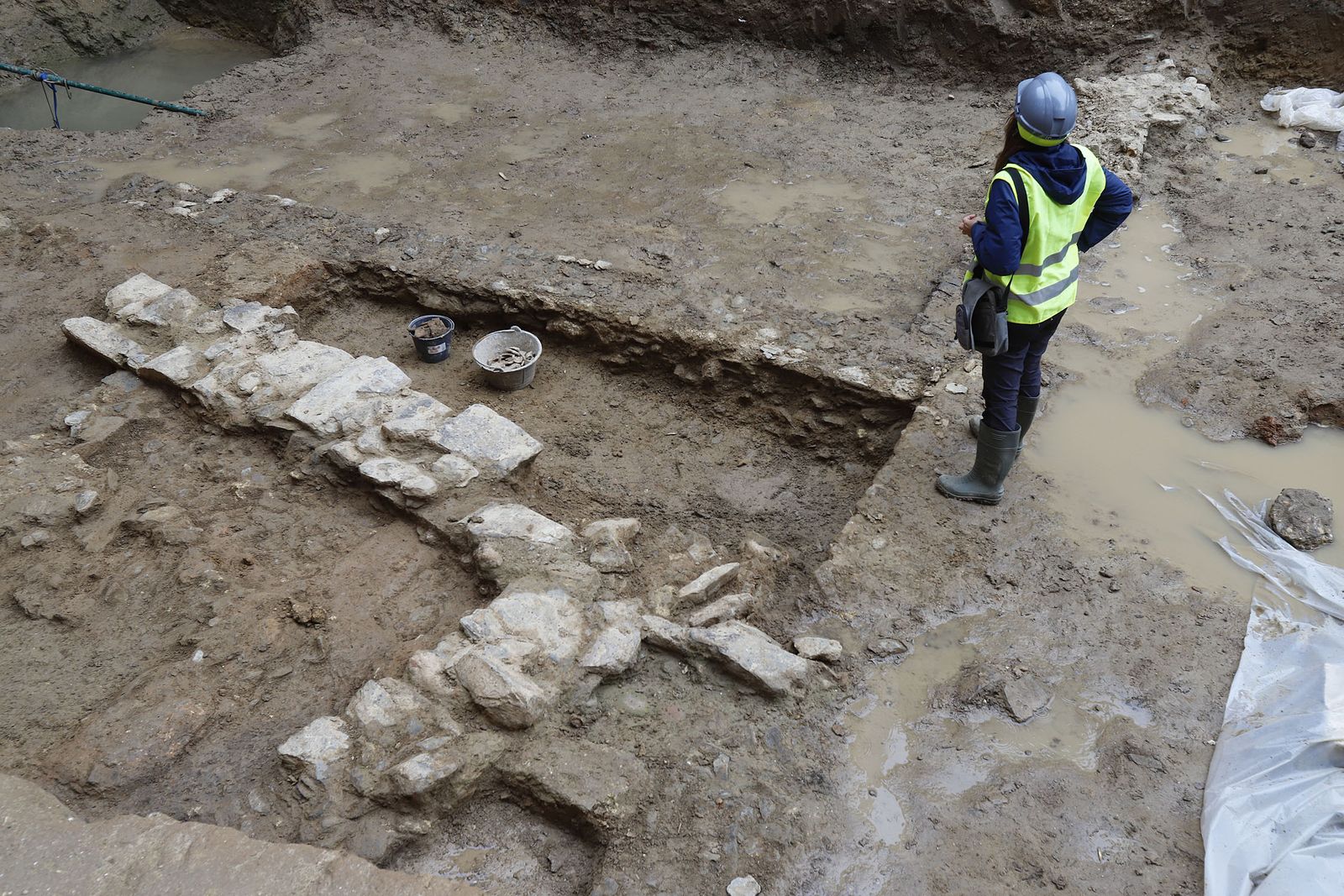 Restos arqueológicos encontrados en el edificio de Hacienda.