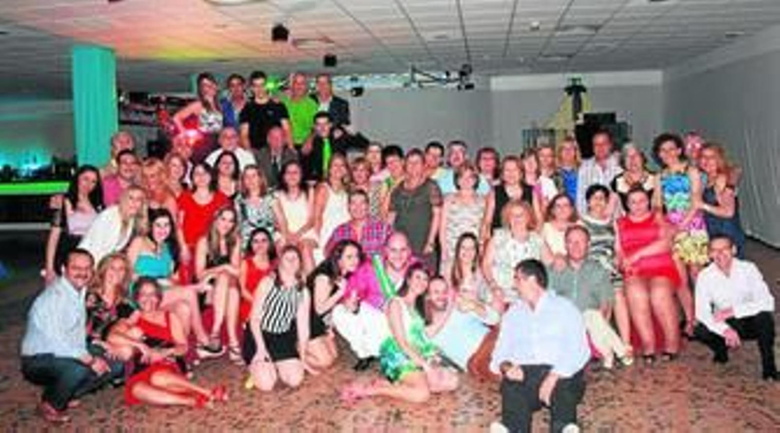 Imagen de gran parte del grupo de socios que forman parte ya de la asociación A bailar Campo de Gibraltar.