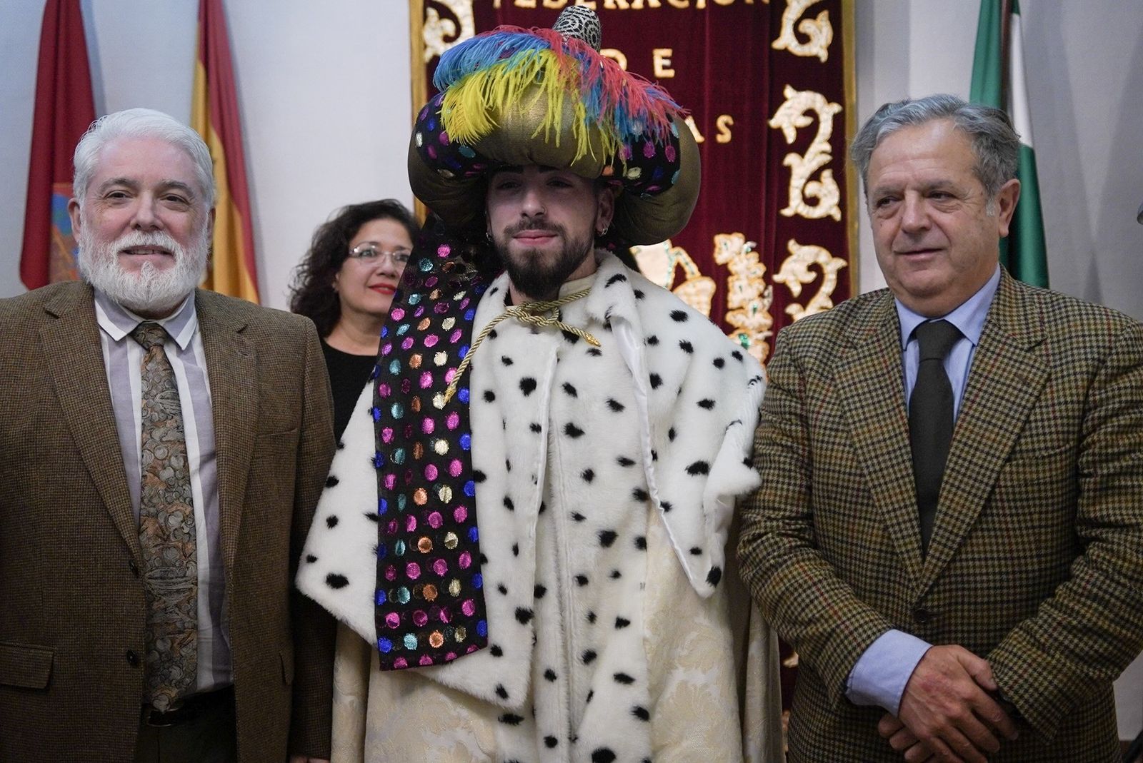 José Antonio Peñarroja, vestido con los ropajes de Baltasar, junto a Alfonso Morales y Salvador Fuentes.