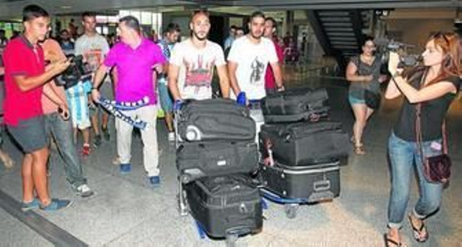 Amrabat, en el aeropuerto de Málaga, en una de sus llegadas.
