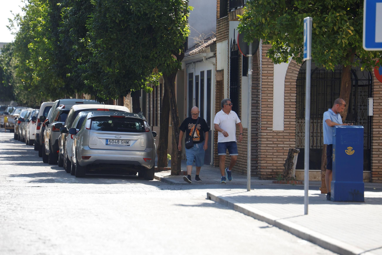Un paseo en imágenes por el barrio cordobés de Cañero en un día de verano