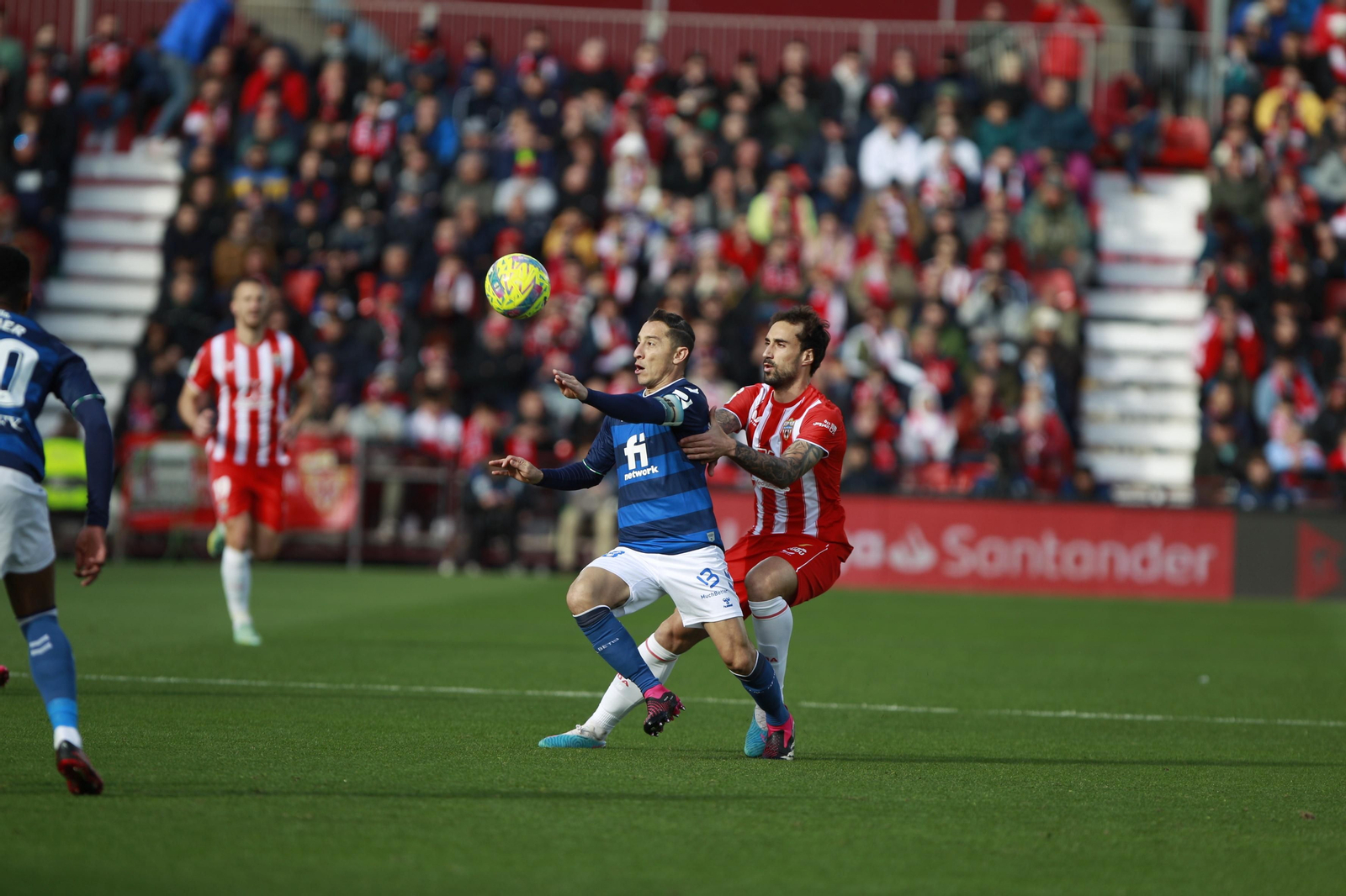Imágenes del partido de fútbol U.D. Almería-Real Betis Balompié