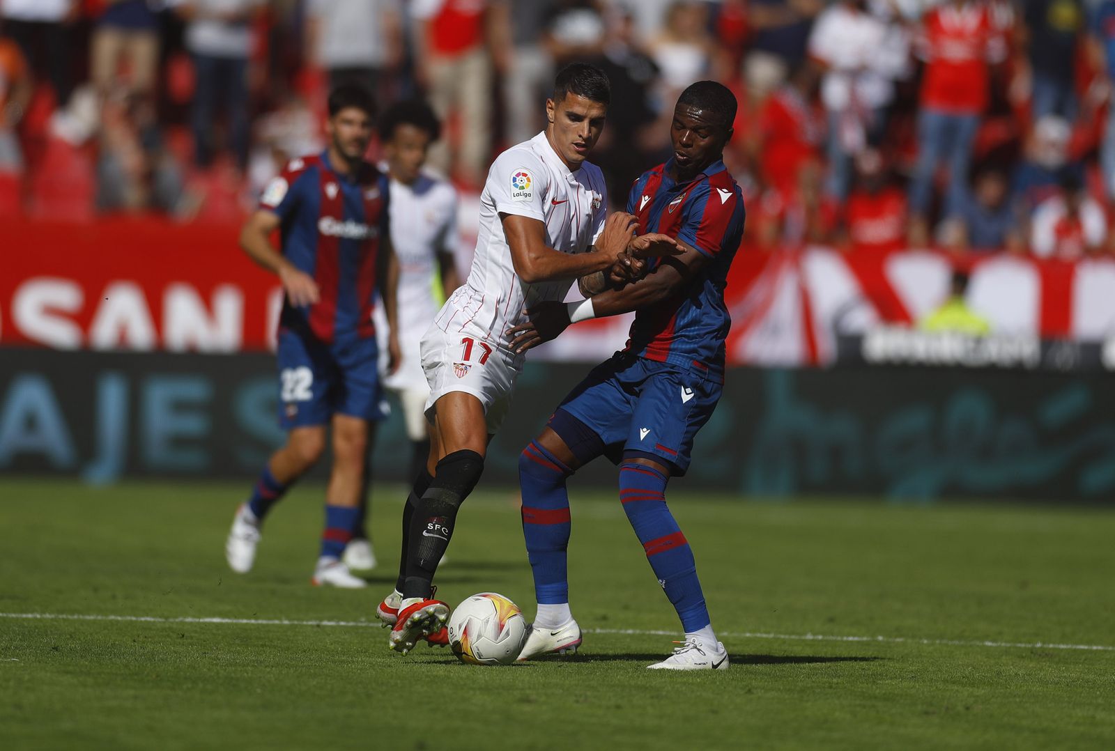 Las imágenes del Sevilla-Levante