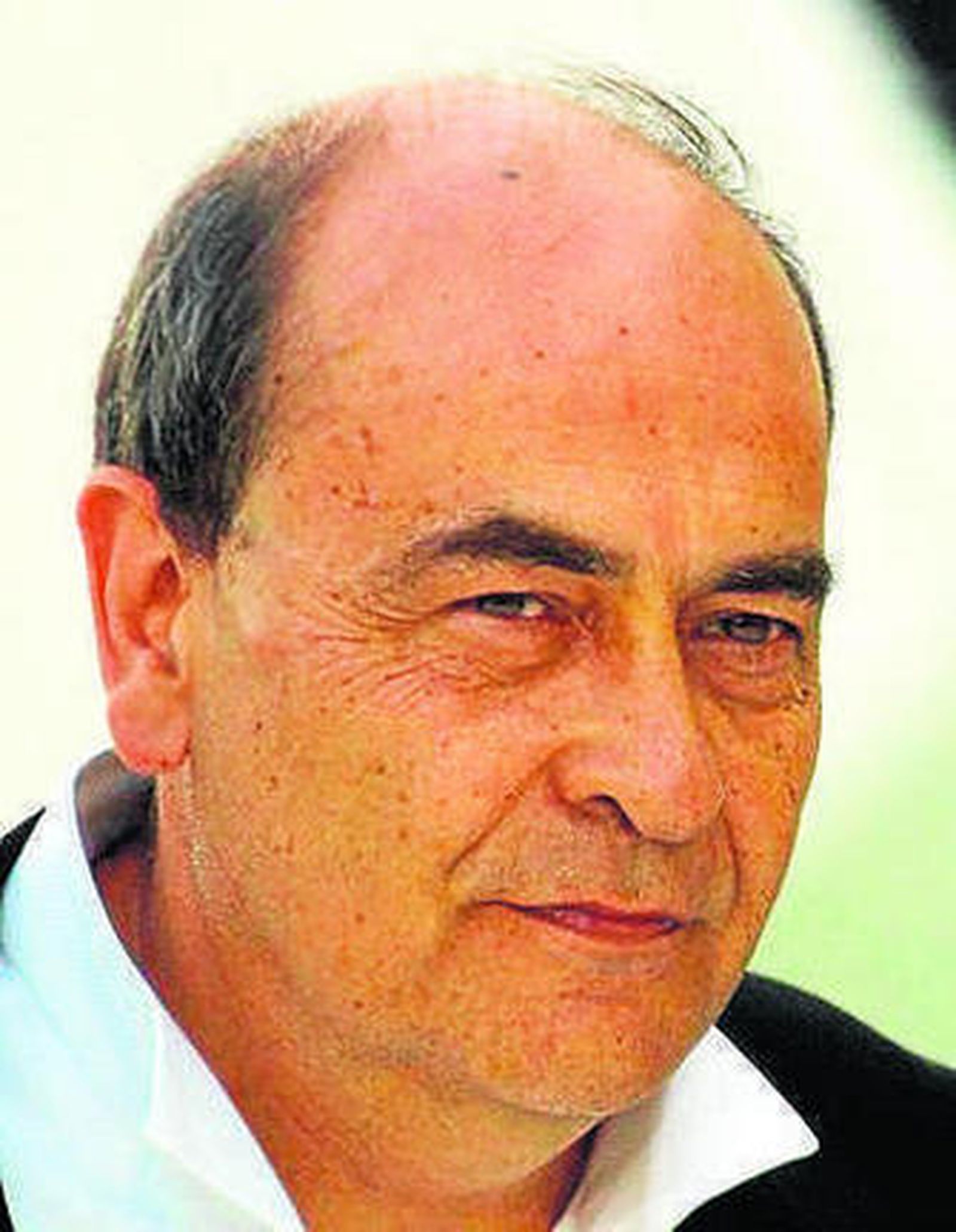 Muere el cineasta italiano Giuseppe Bertolucci