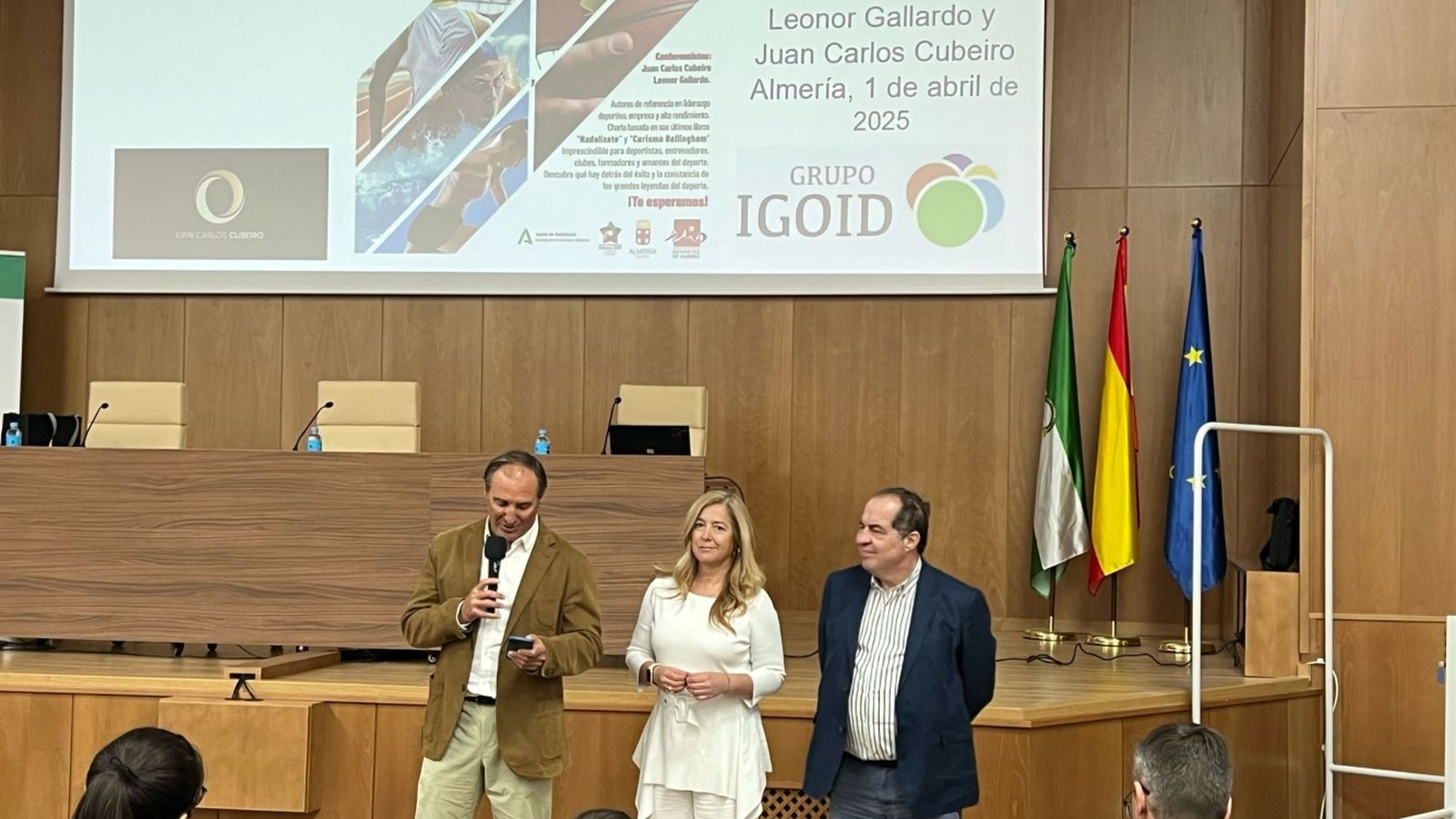 Durante la conferencia se destacó la importancia de la fuerza mental.