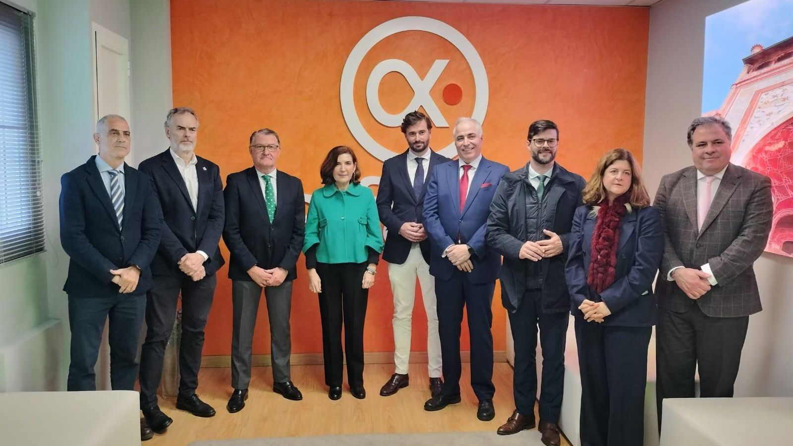 Un momento de la visita de la consejera a la empresa. Un momento de la visita de la consejera a la empresa.