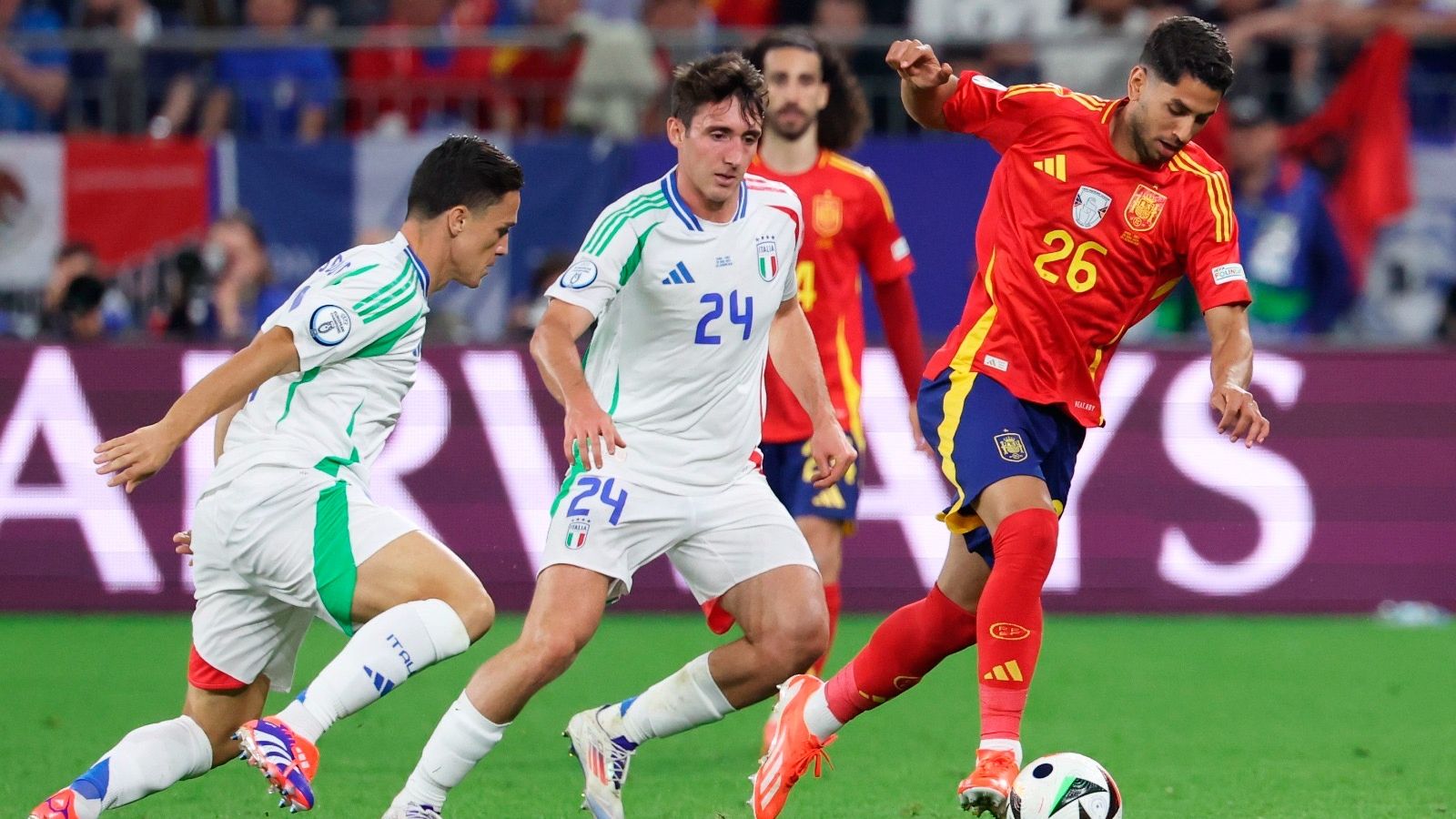 Ayoze, durante el partido contra Italia