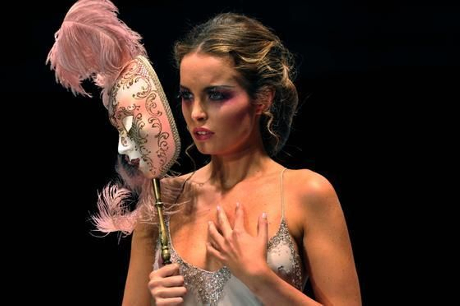 Desfile inaugural de la semana de la moda de Sevilla. 

Foto: Manuel Gómez