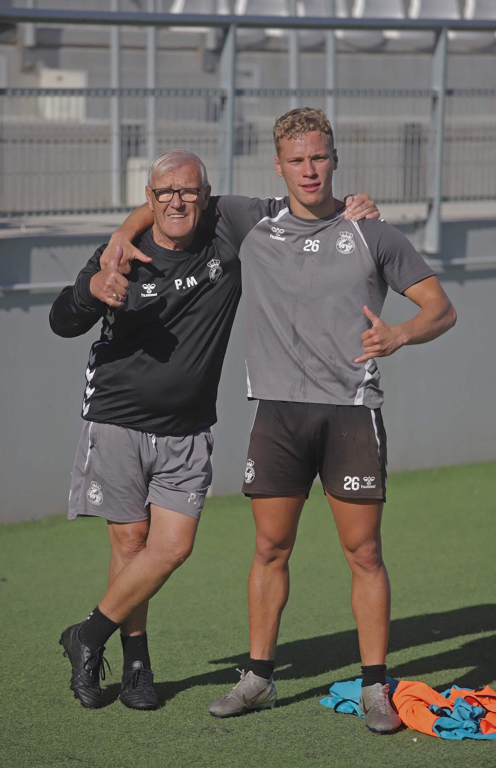 Fotos del entrenamiento de la Balona en el día de la Inmaculada Concepción