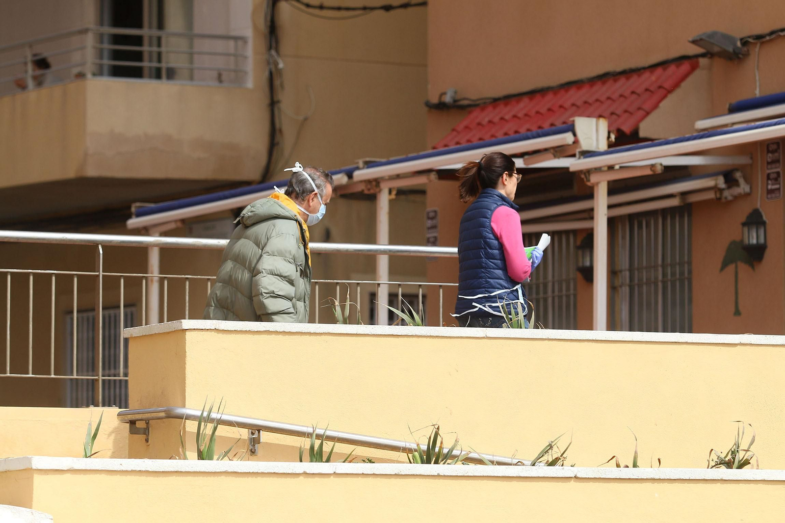 Las imágenes de la capital y los pueblos, paralizados para frenar el coronavirus