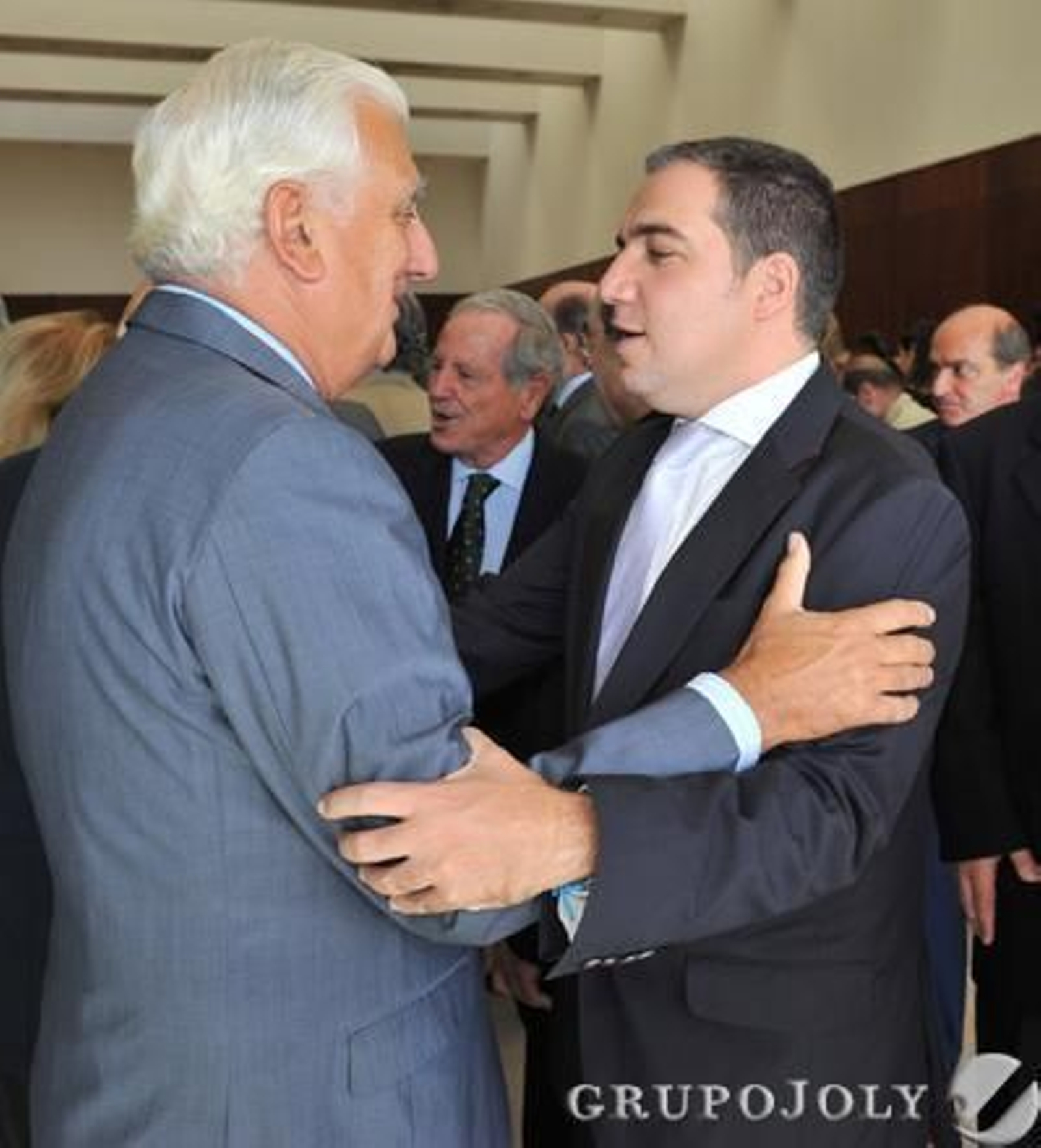 Santiago Herrero, presidente de la CEA, y Elías Bendodo, presidente de la Diputación de Málaga y del PP provincial.

Foto: Victoria Hidalgo / Juan Carlos Vazquez