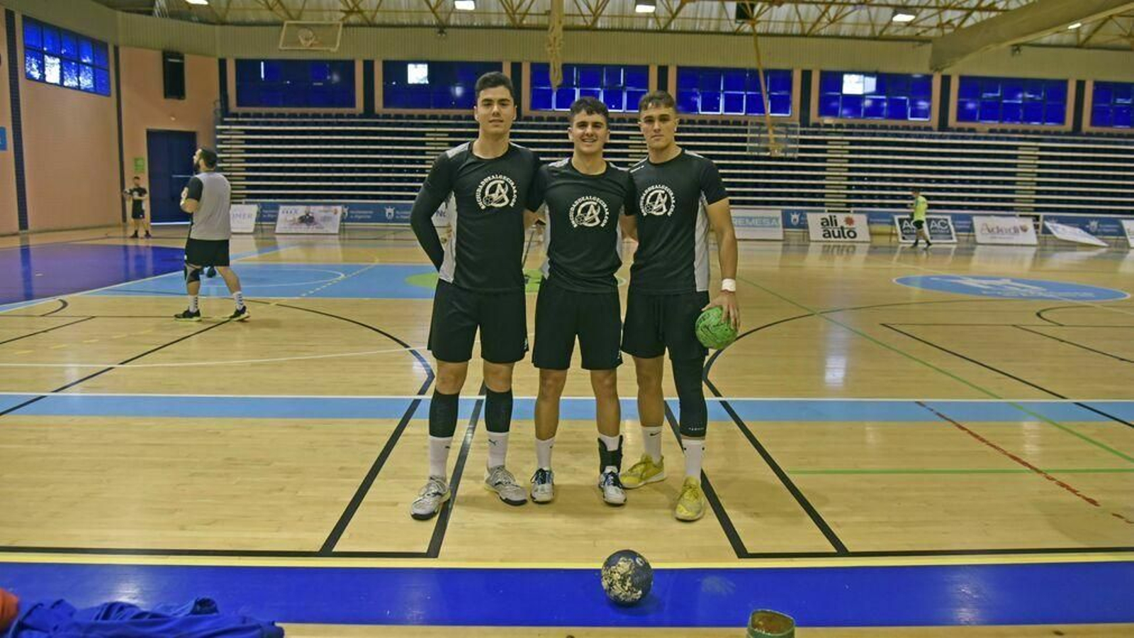 Pepe García, Armenteros y Azor, que se mantiene en la convocatoria