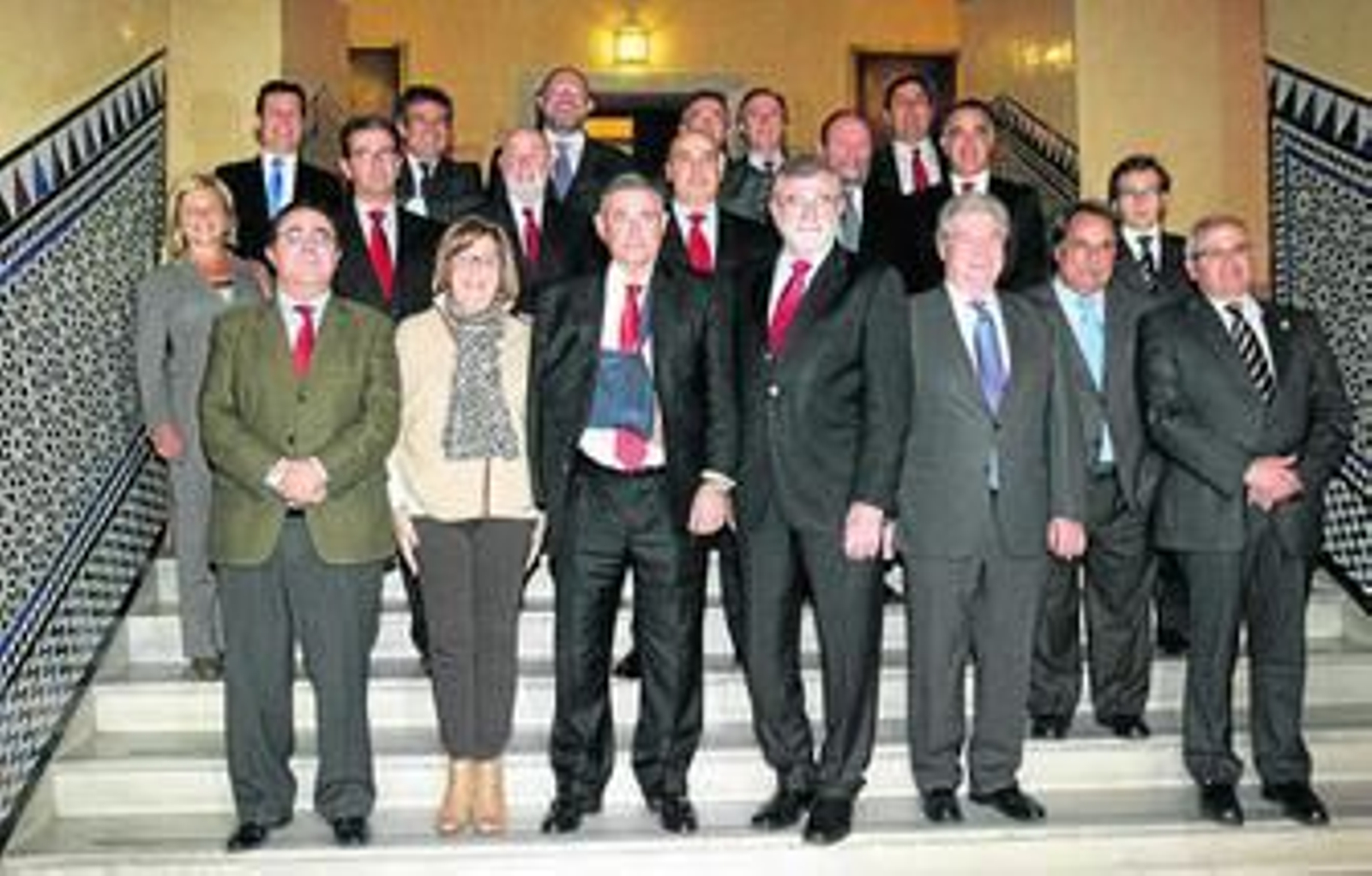 Rectores andaluces y miembros del Banco Santander, ayer en la Universidad de Córdoba.