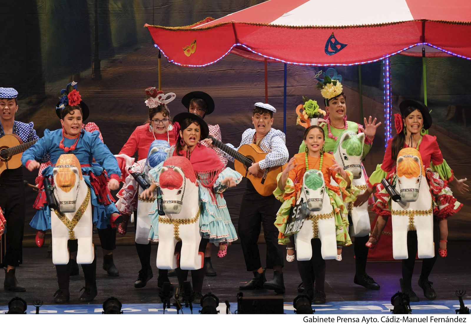 La chirigota de Chiclana 'Un año dándole vueltas al tipo'.