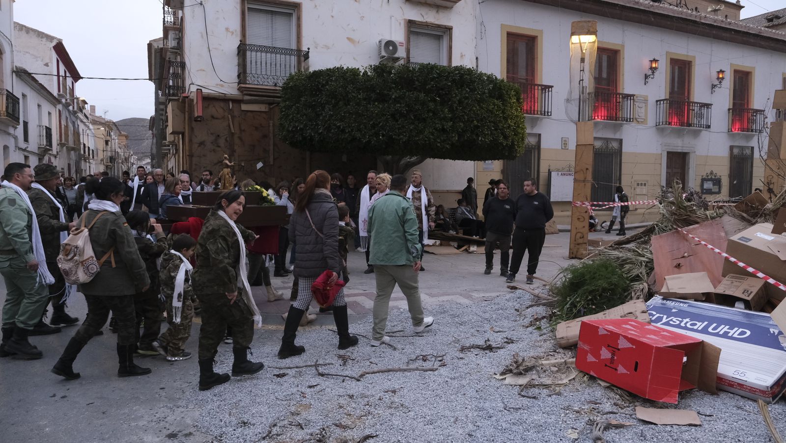 Imágenes de la procesión y carretillas de Cantoria