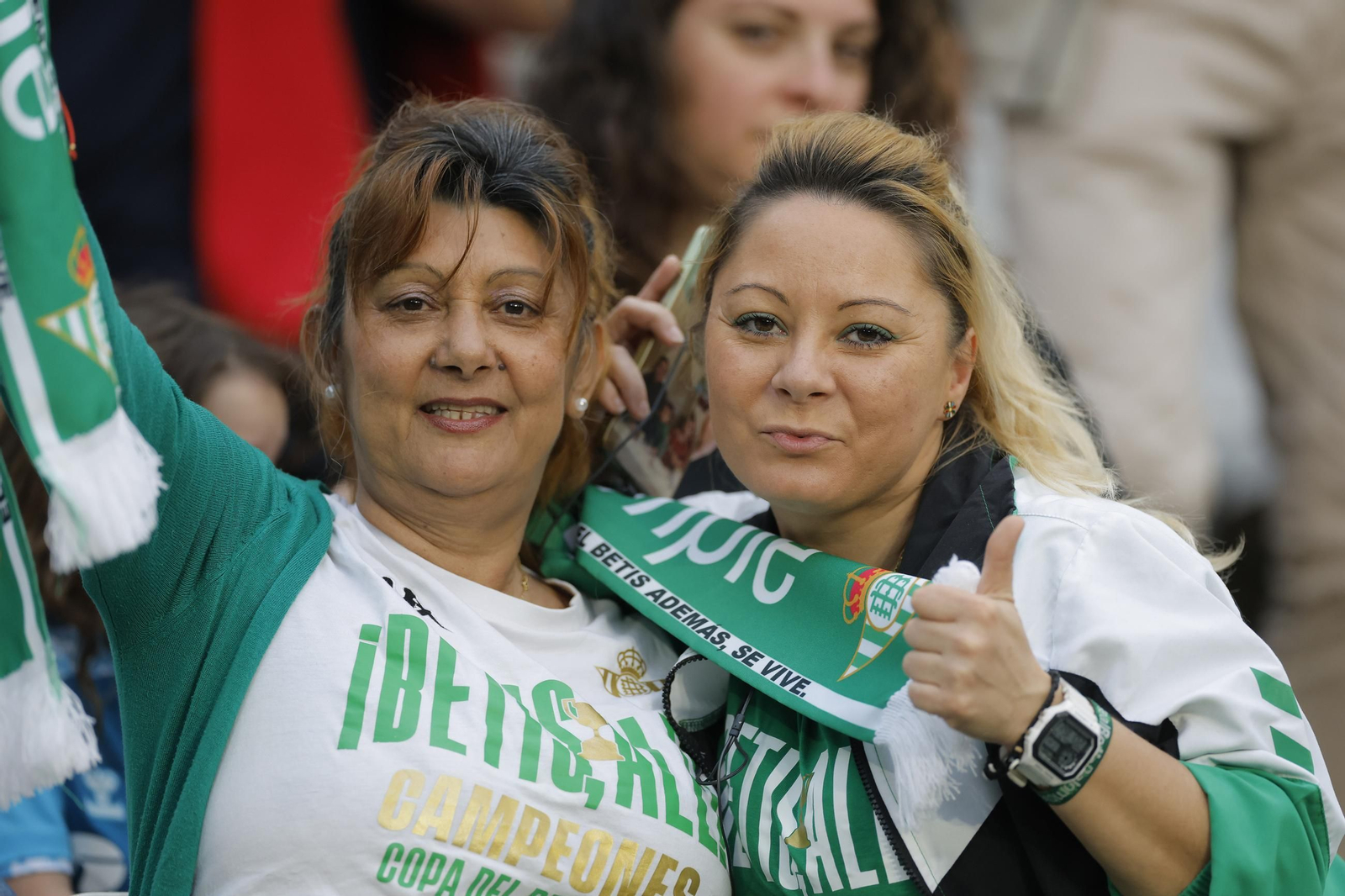 Búscate en las fotos del Betis - Jagiellonia