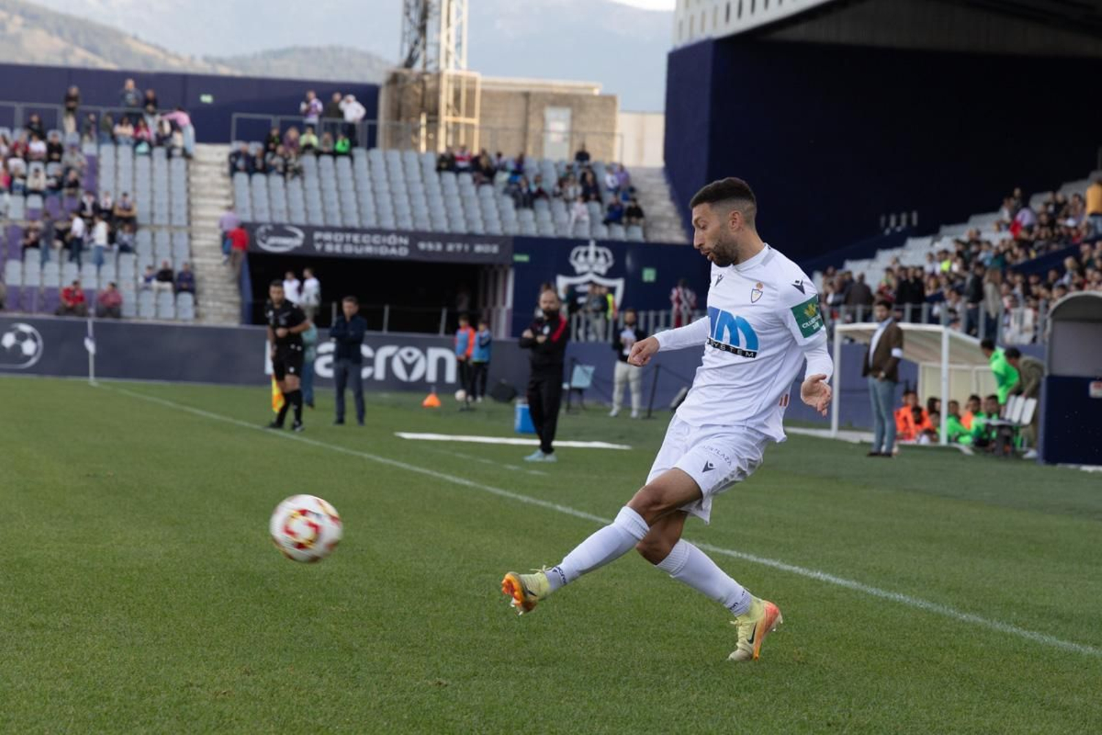 Los detalles del derbi Real Jaén- Atlético Porcuna, en imágenes