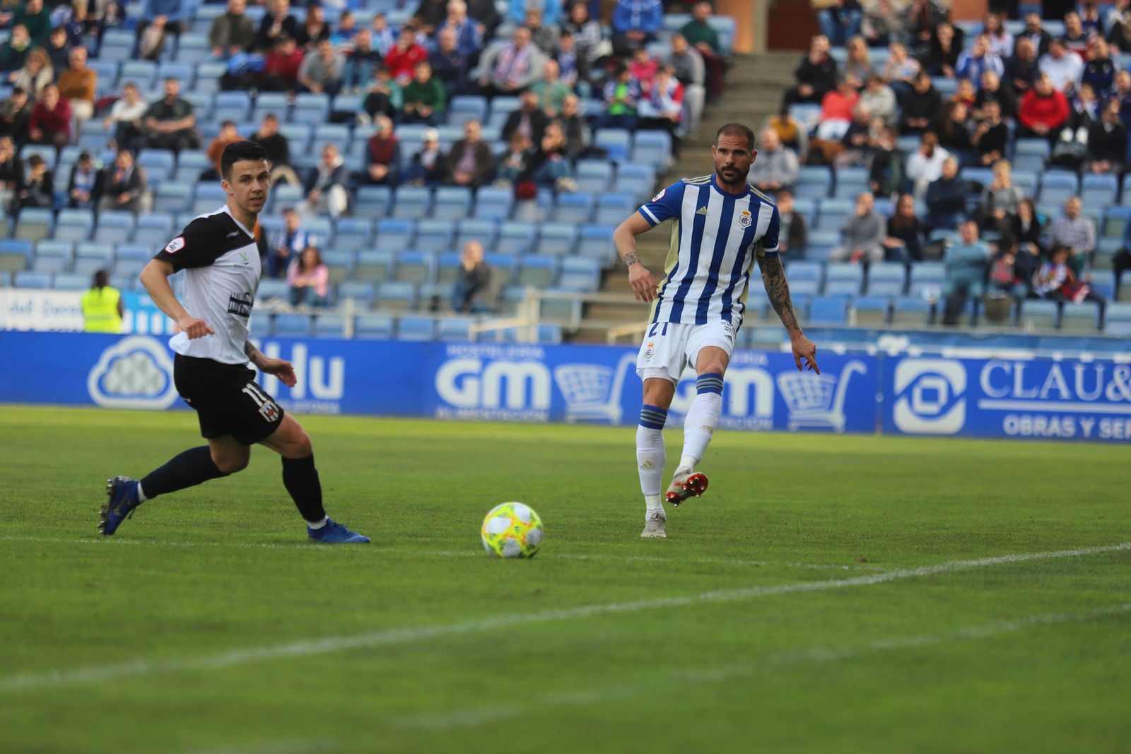 Nano es el 'dueño' del lateral izquierdo albiazul; en la imagen, ante el Mérida.