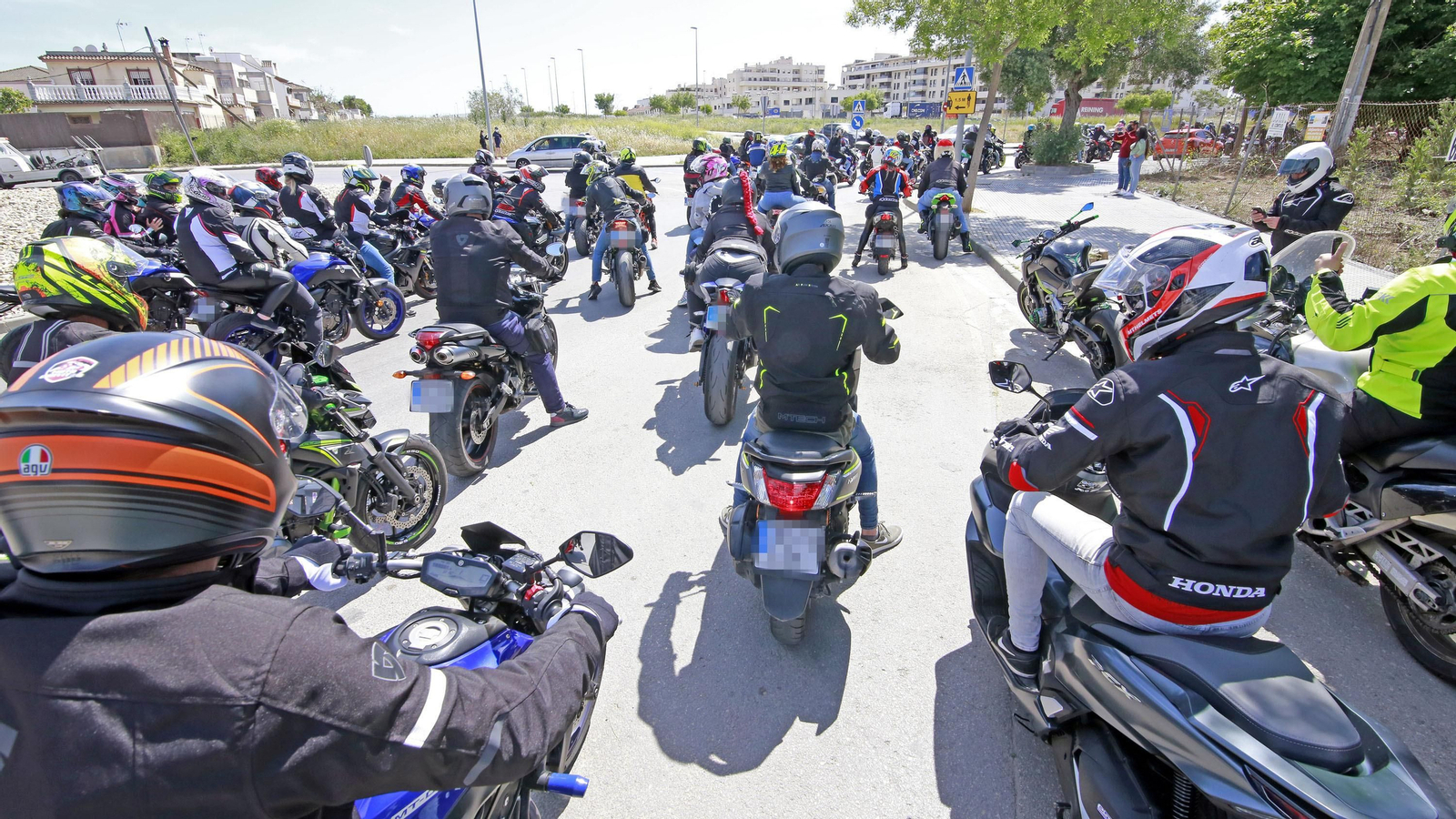 Imágenes del ambiente motero en Jerez