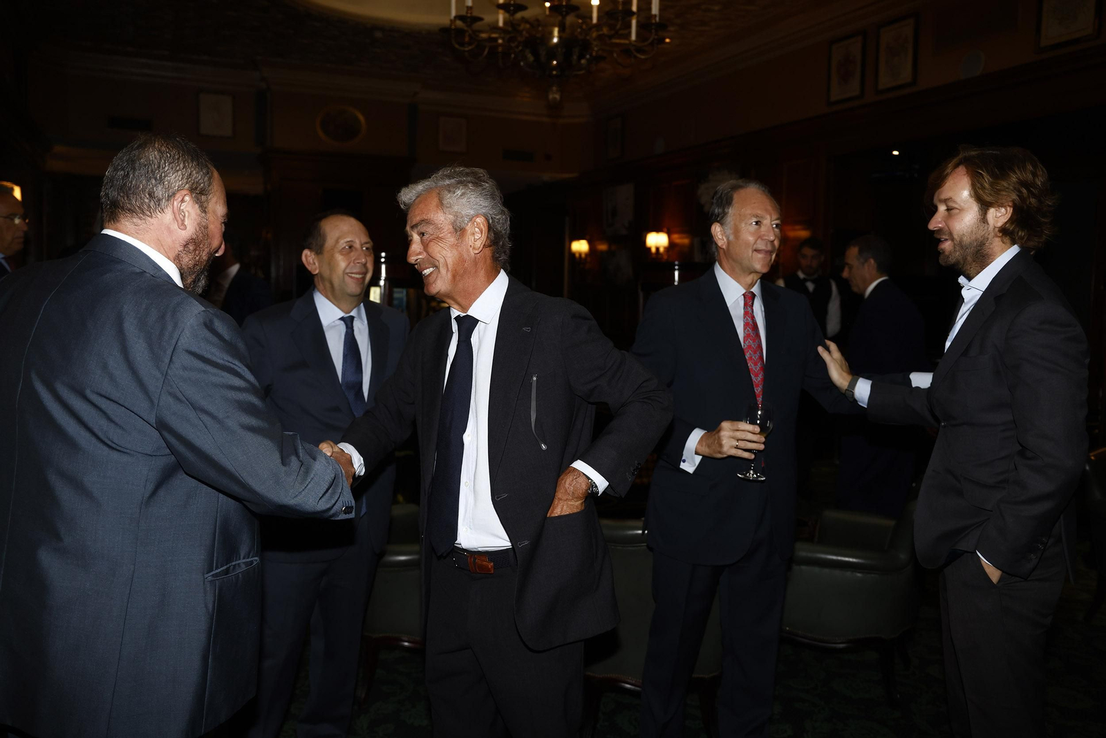 Foro Joly con Juanma Moreno en Madrid, todas las imágenes