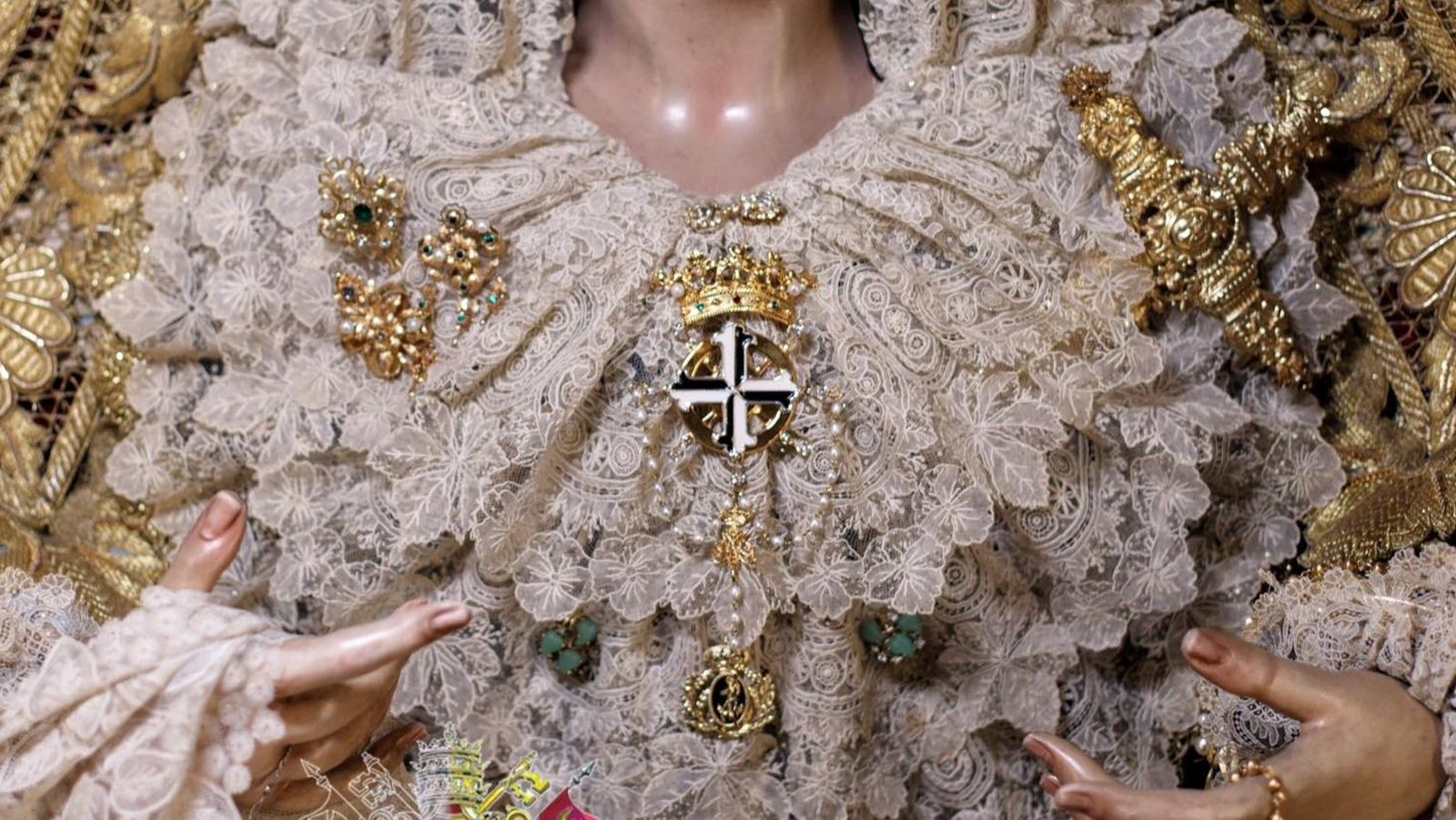 Fotogalería ‘Granada bajo palio’ 2025: Nuestra Señora del Rosario en sus Misterios Dolorosos