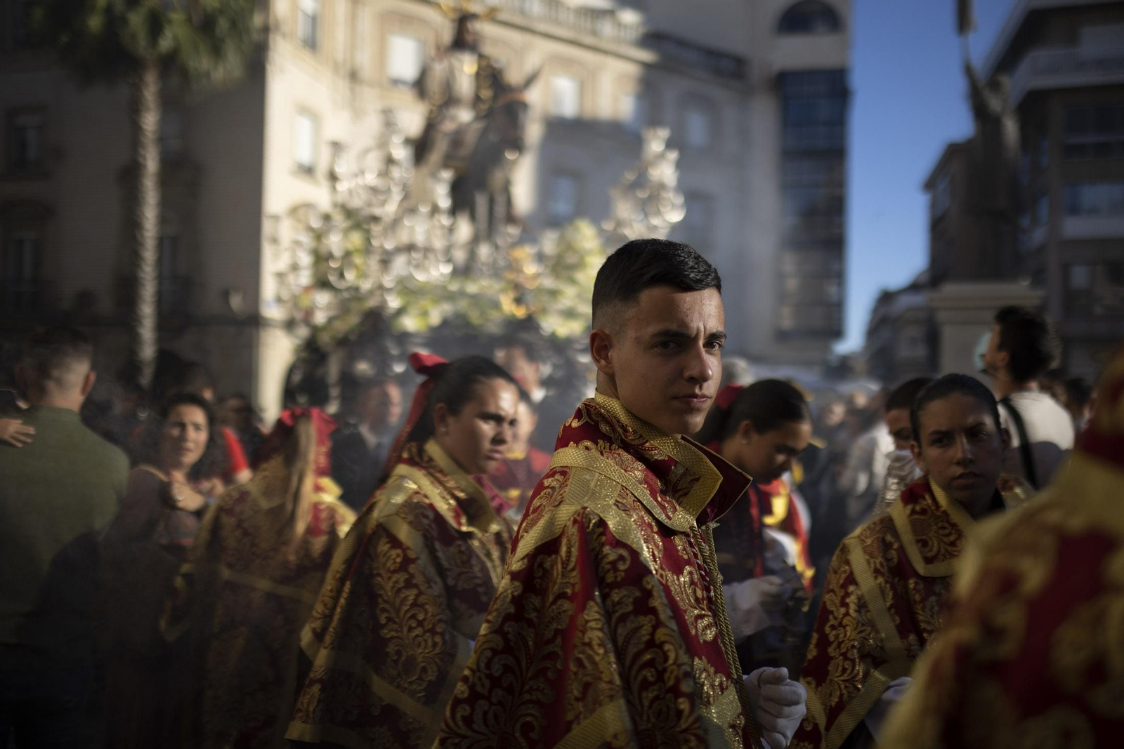 Imágenes de la salida extraordinaria de La Borriquita por las calles de Huelva