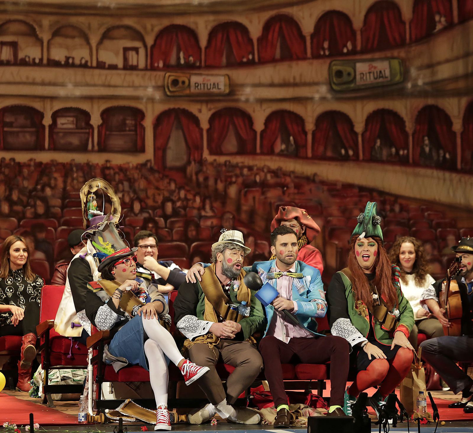 Las imágenes de la sexta función clasificatoria