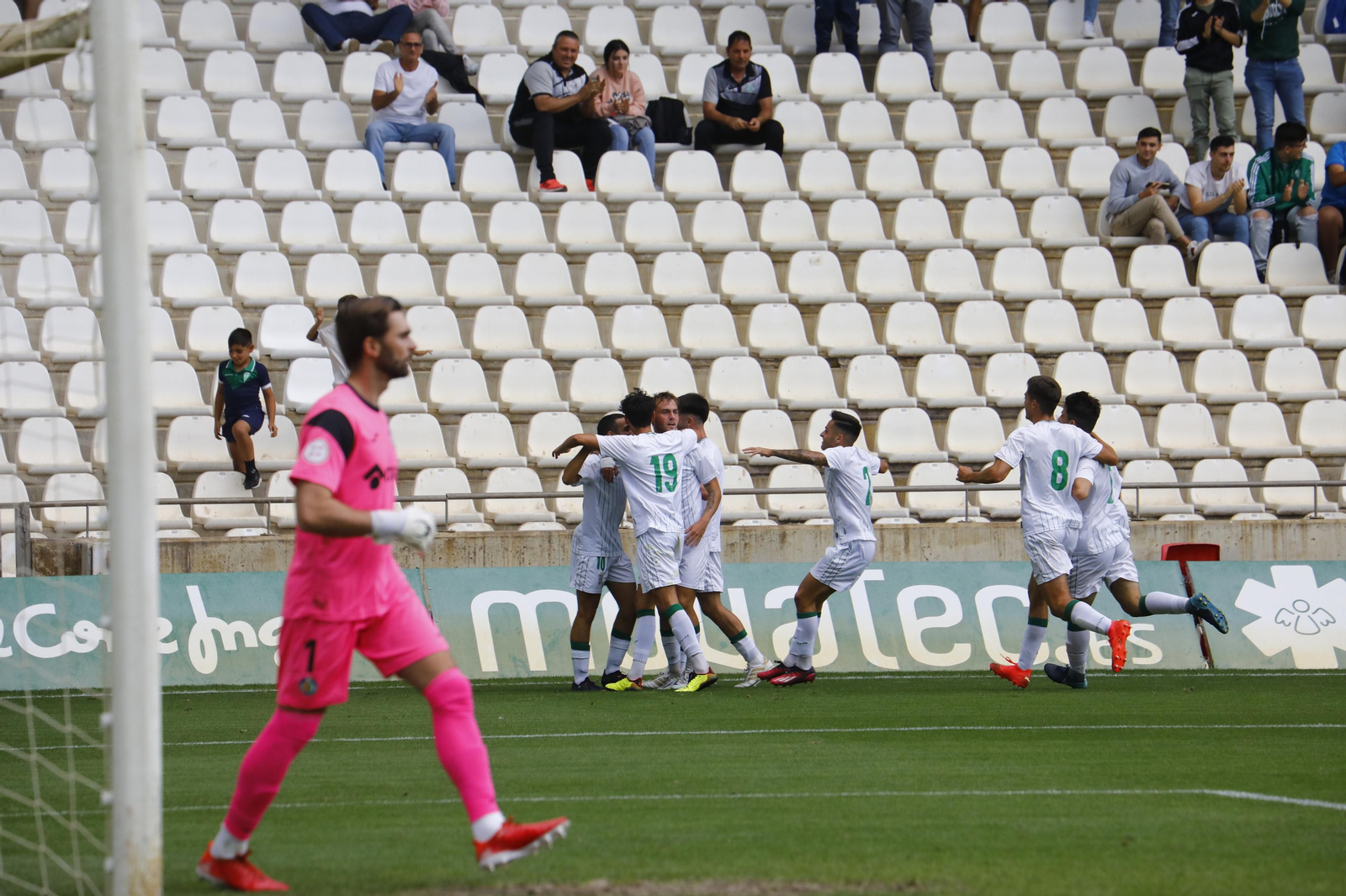 Las mejores fotos de la victoria del Córdoba B ante el Getafe B en El Arcángel