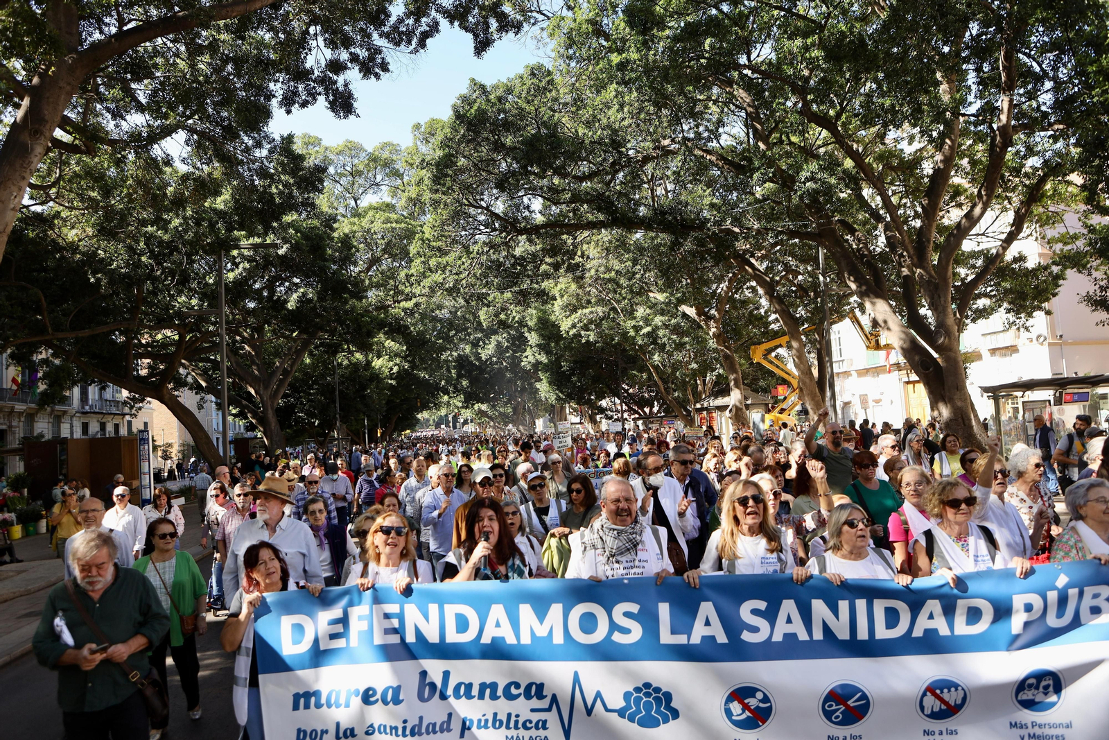 La Marea Blanca sale a las calles de Málaga para defender la sanidad pública andaluza