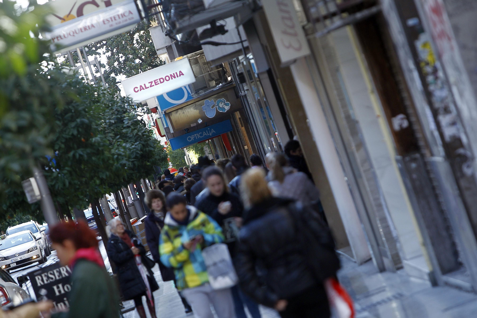 Una nueva tienda de cosméticos llega a una de las calles más céntricas de Granada