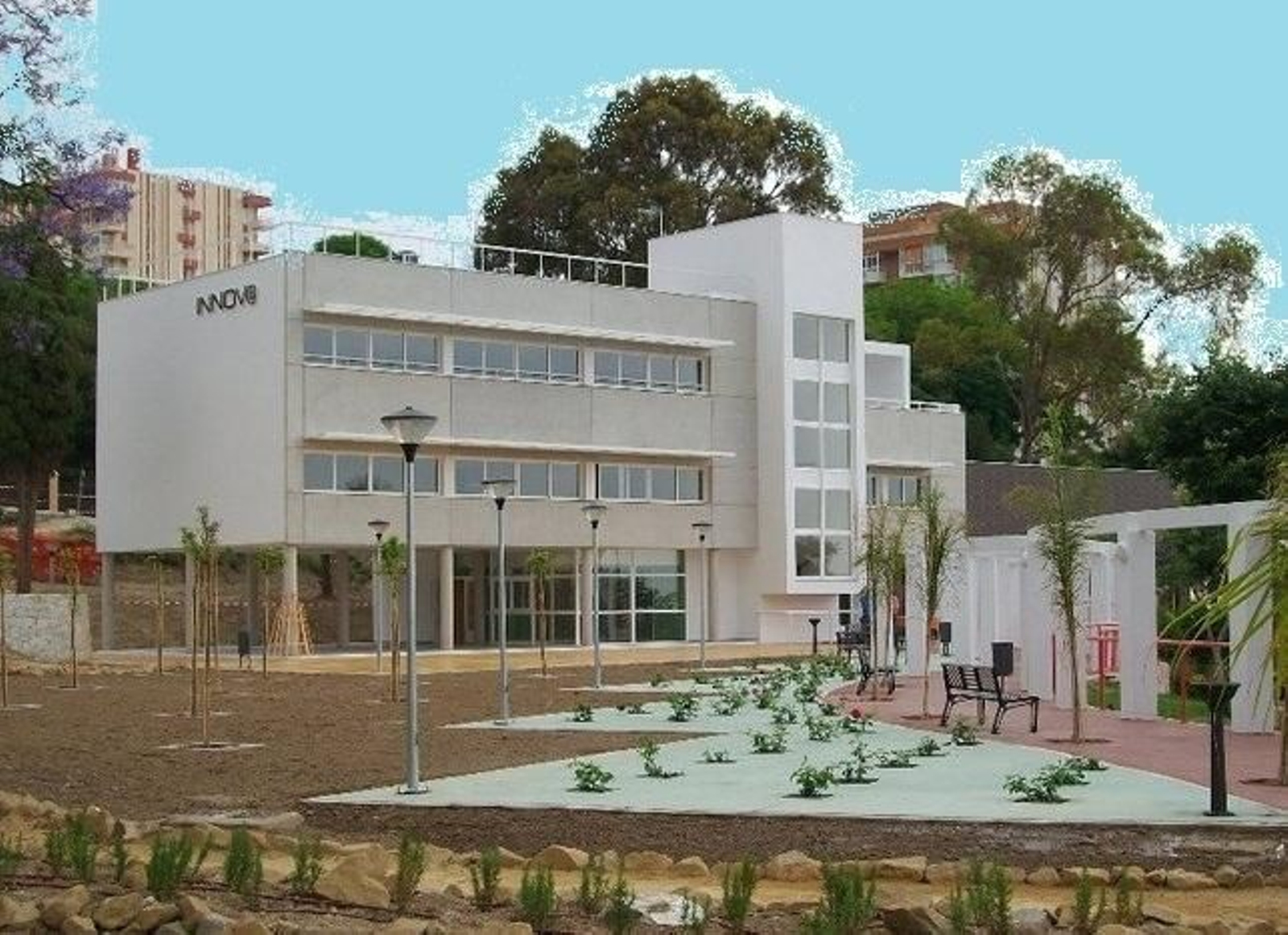 La fachada principal del edificio Innova, en Benalmádena. La fachada principal del edificio Innova, en Benalmádena.